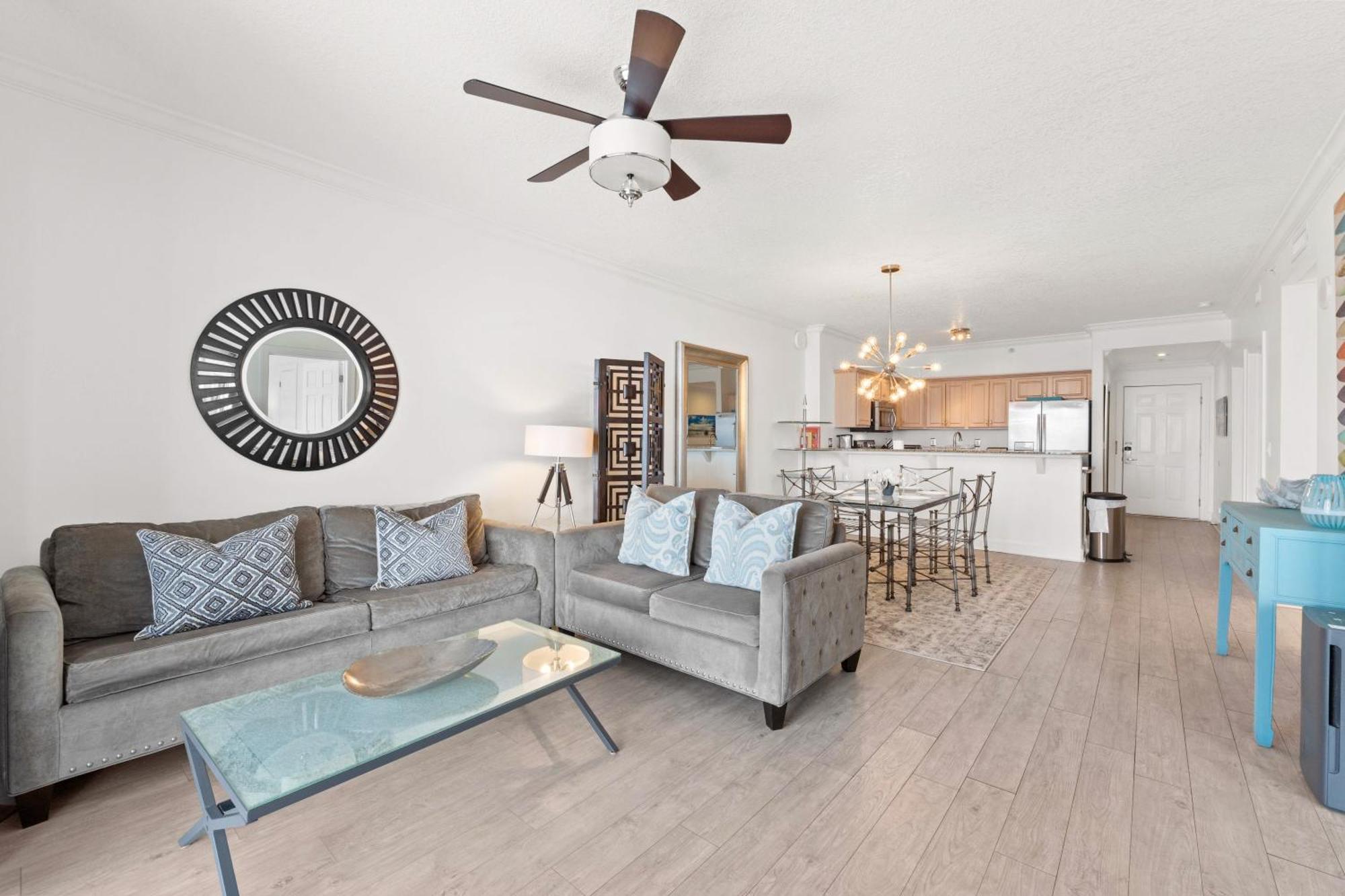 Twin Palms #505 By Book That Holiday home