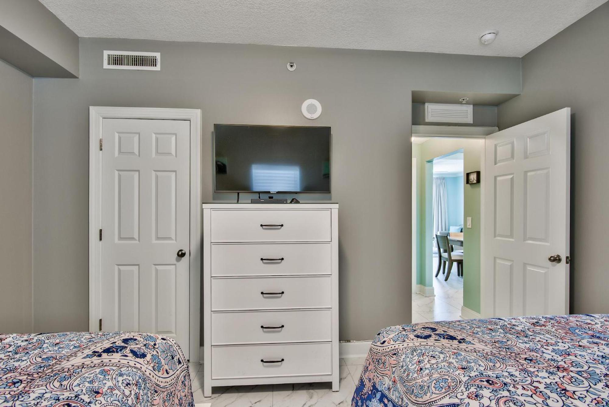 Tropic Winds 603 Holiday home *
