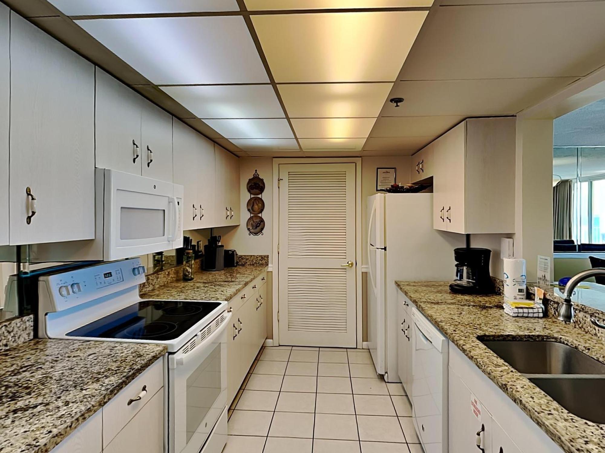 Long Tower Iv 1007 Apartment