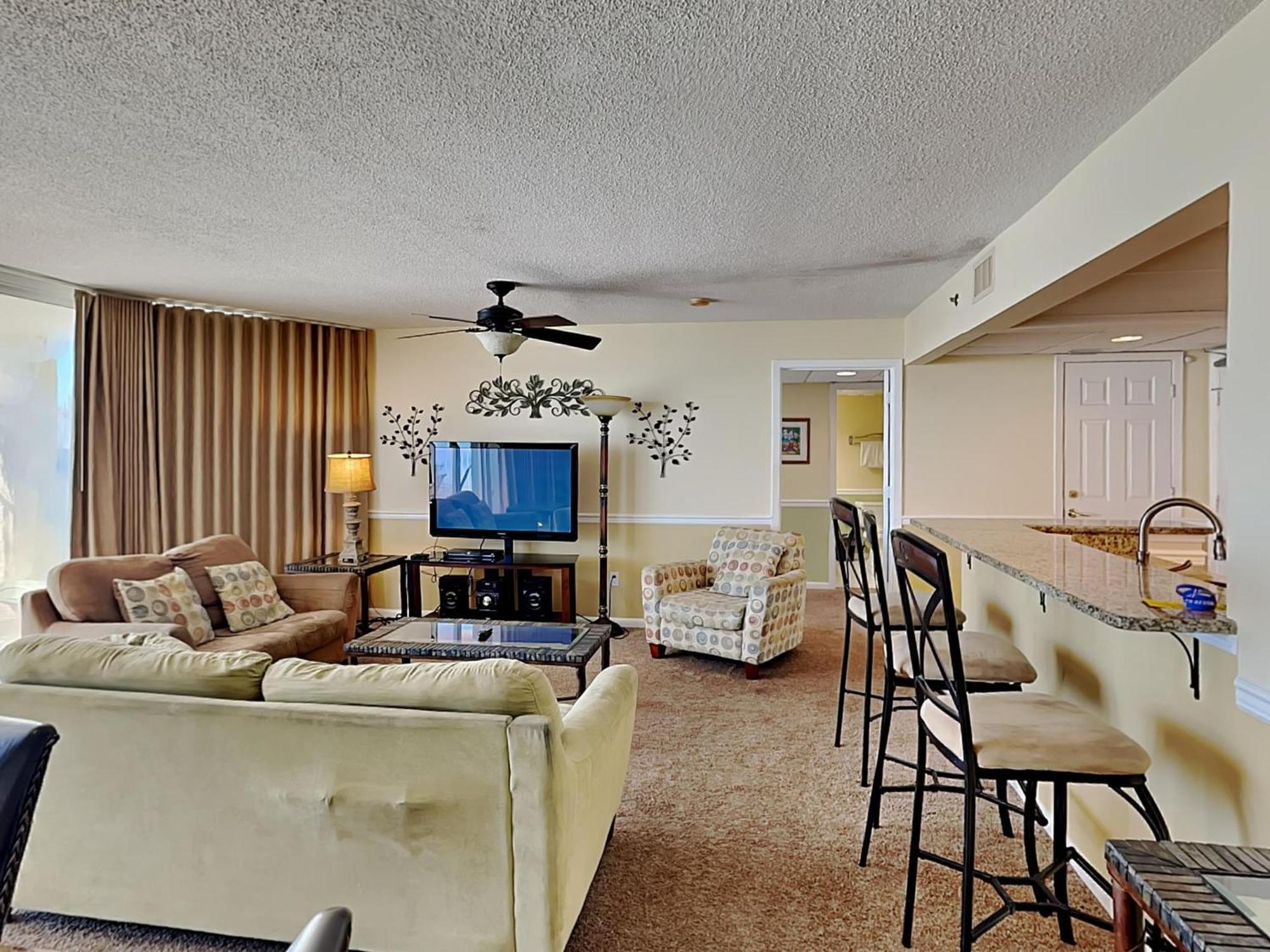 Long Tower Iv 1007 Apartment