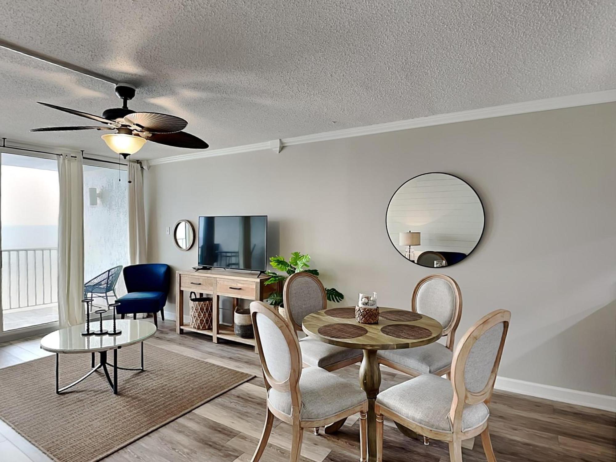 Edgewater Leeward 605 Apartment Panama City Beach