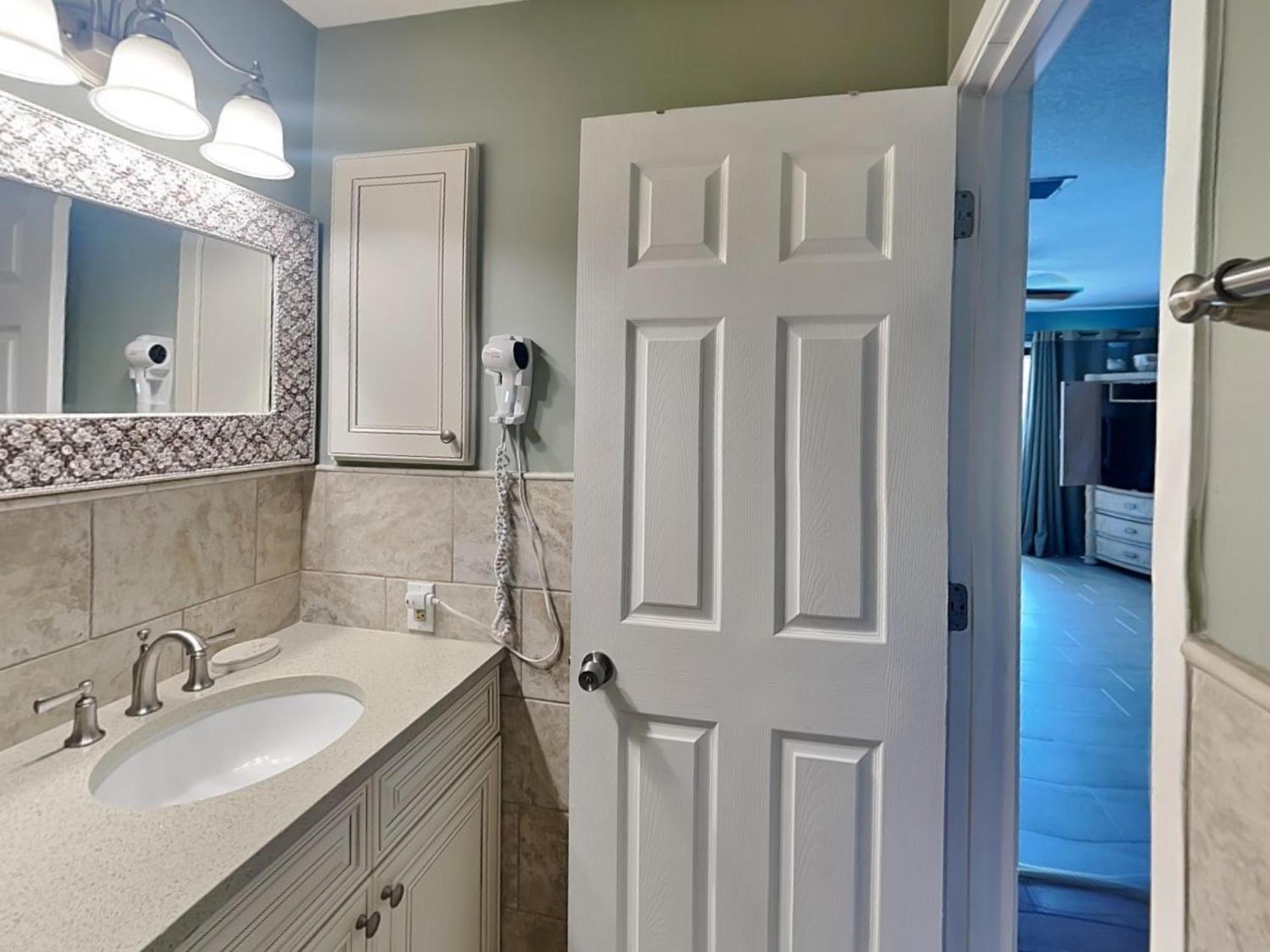 Edgewater 124