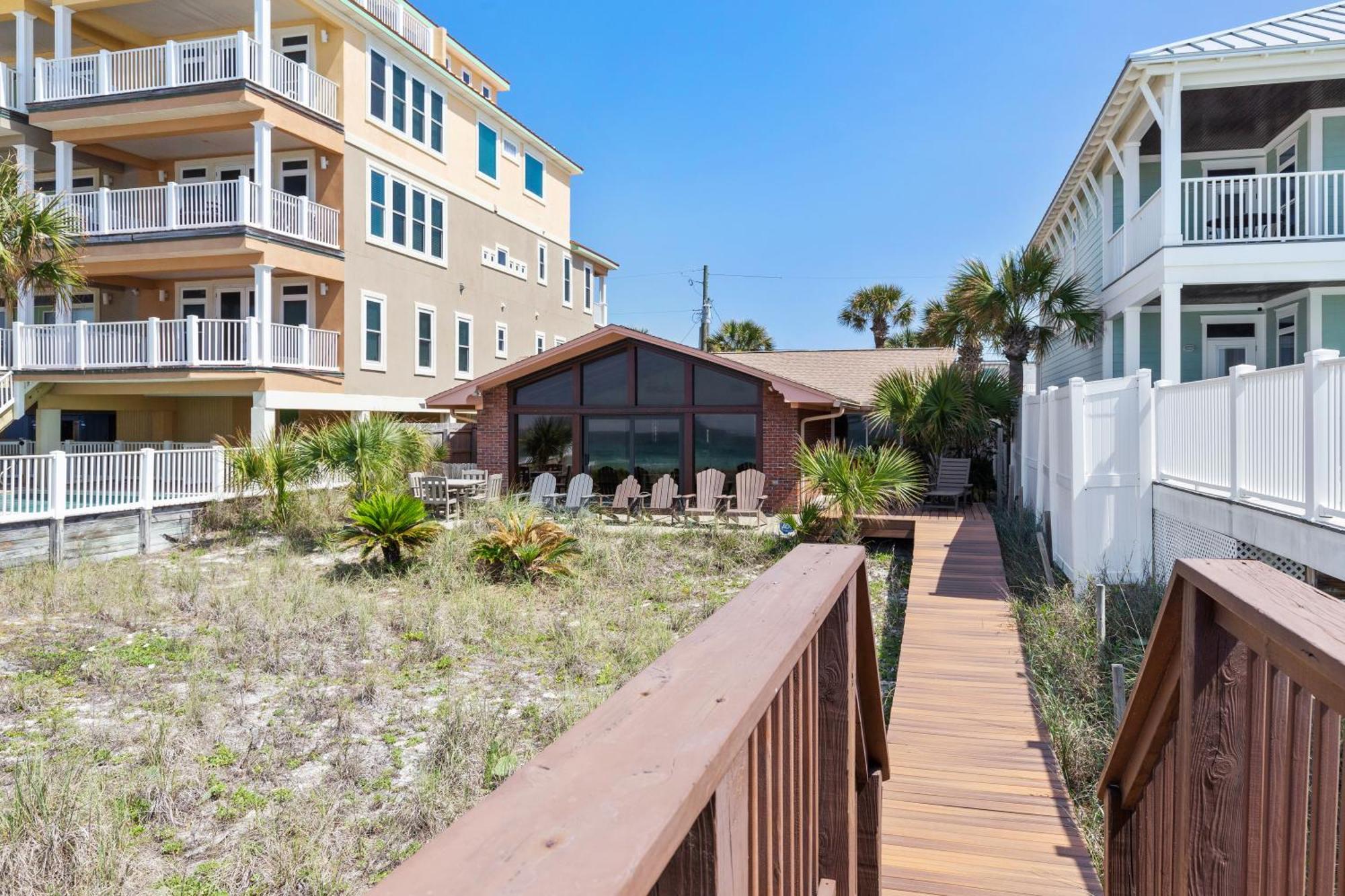 Holiday home Gulf Front 3bd/2ba With Private Access! *