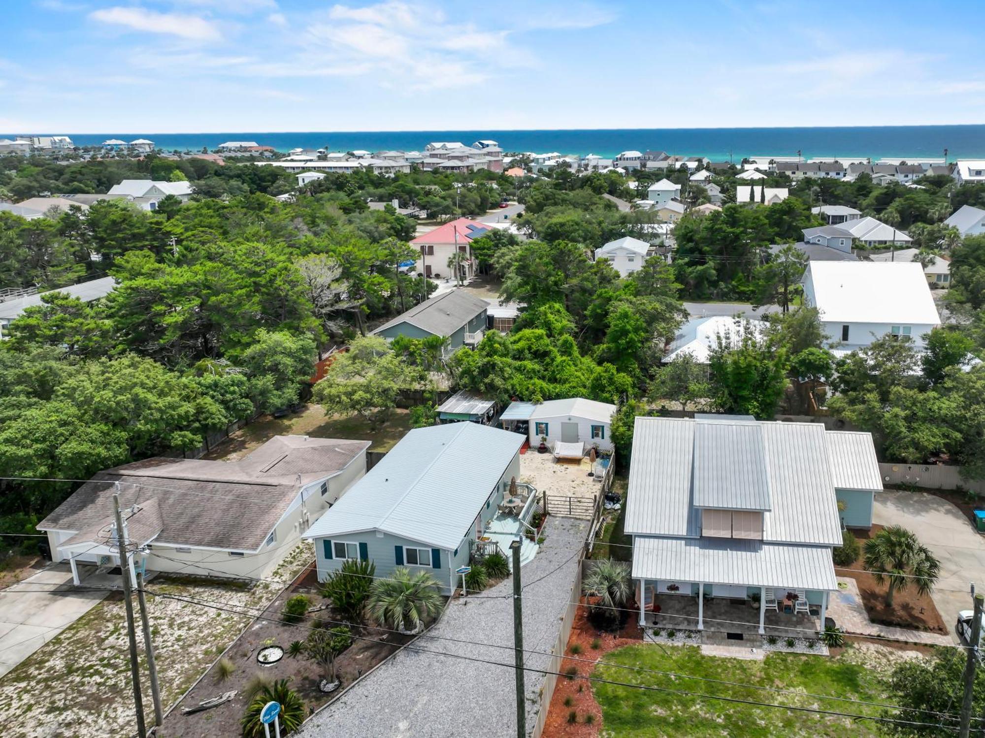 22517 Hilltop Ave - Shore Nuff Beachy Holiday home