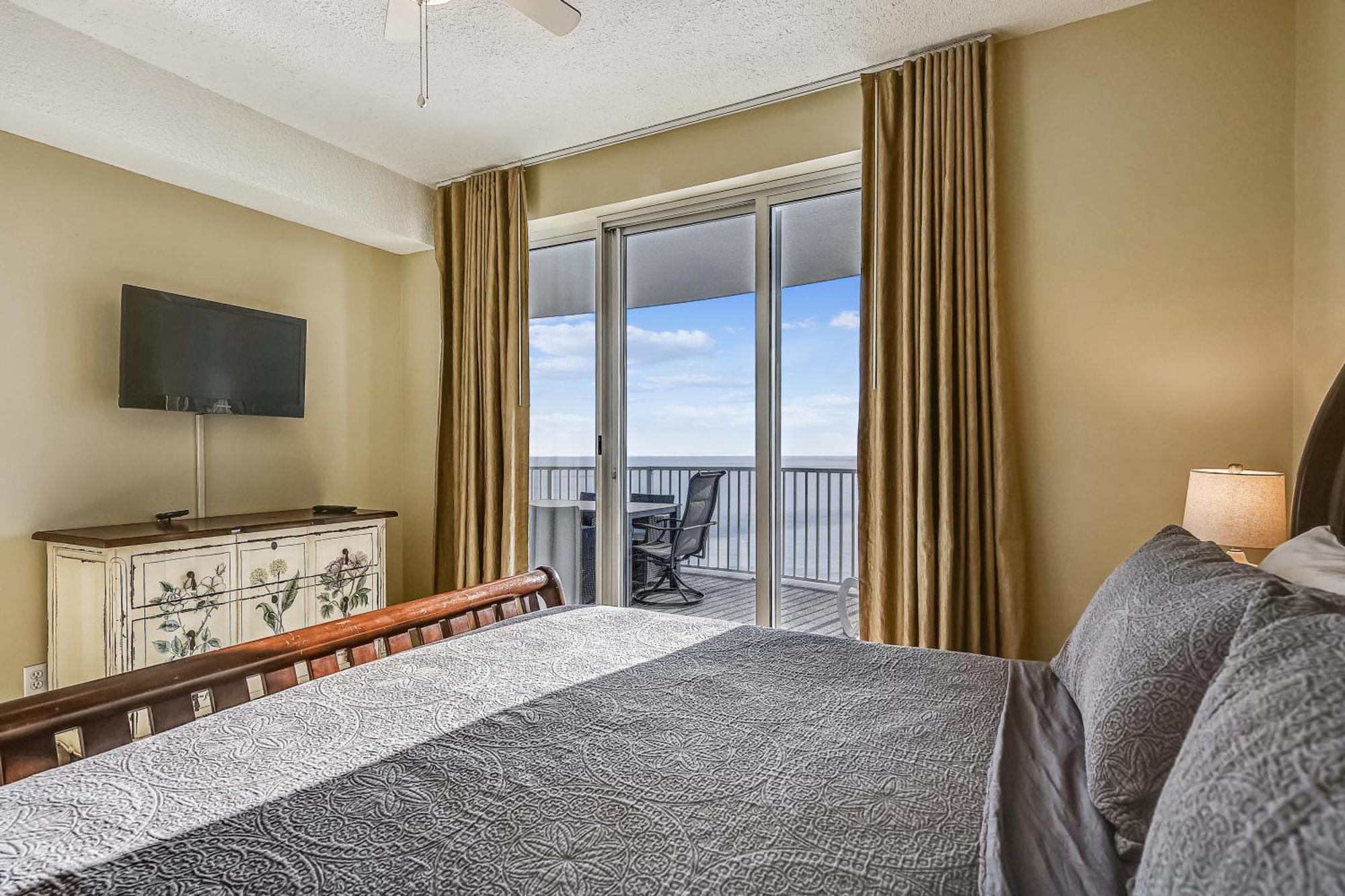 Twin Palms #1404 By Book That Holiday home Panama City Beach