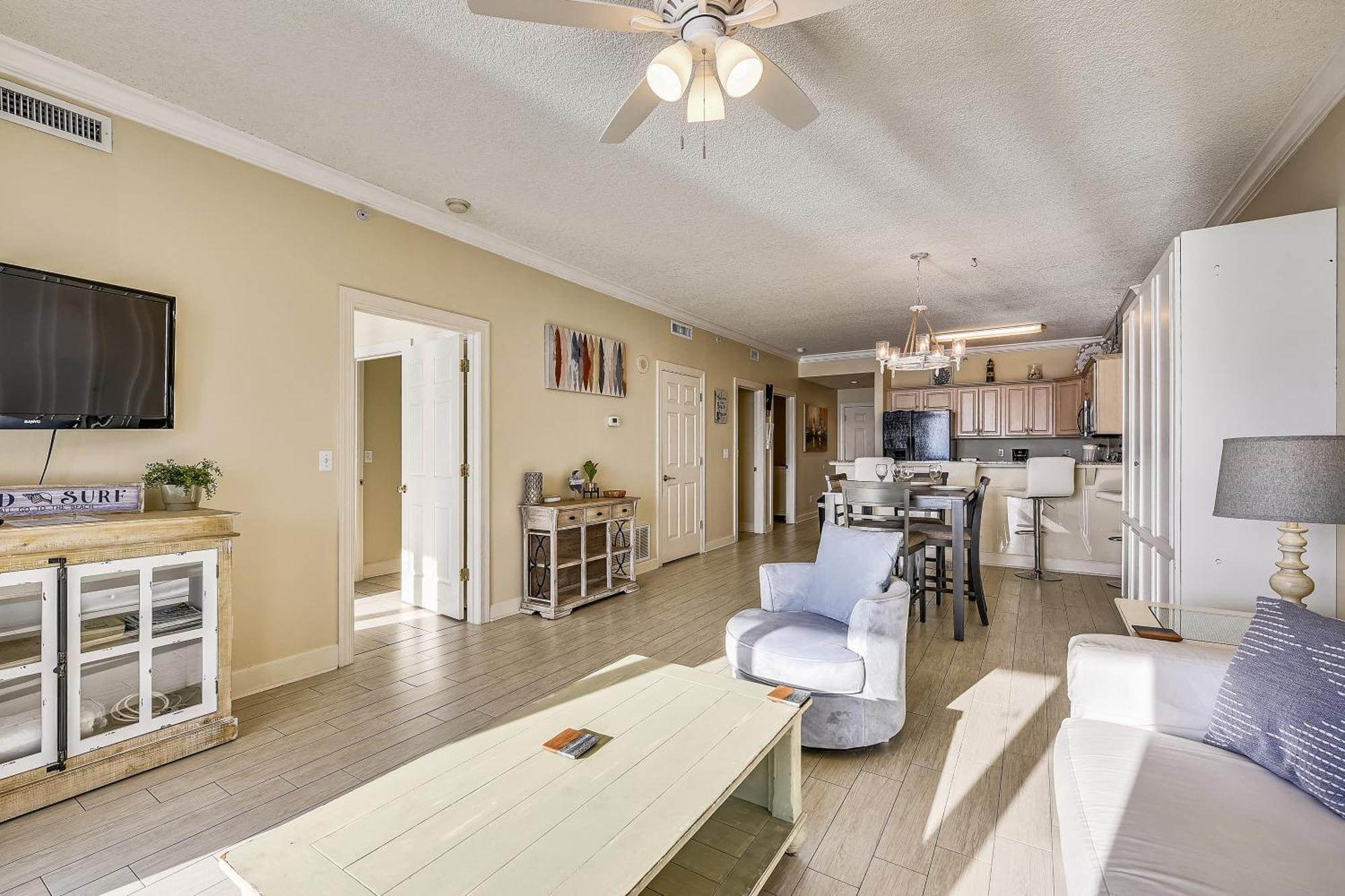 Holiday home Twin Palms #1404 By Book That *