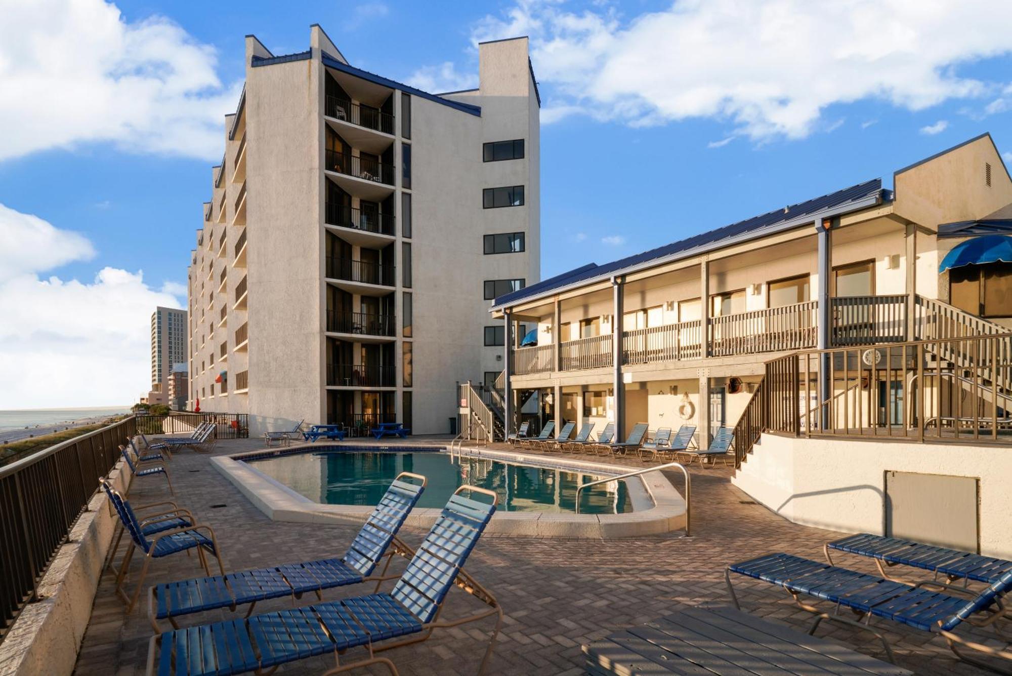 Aquavista #603-w By Book That Holiday home