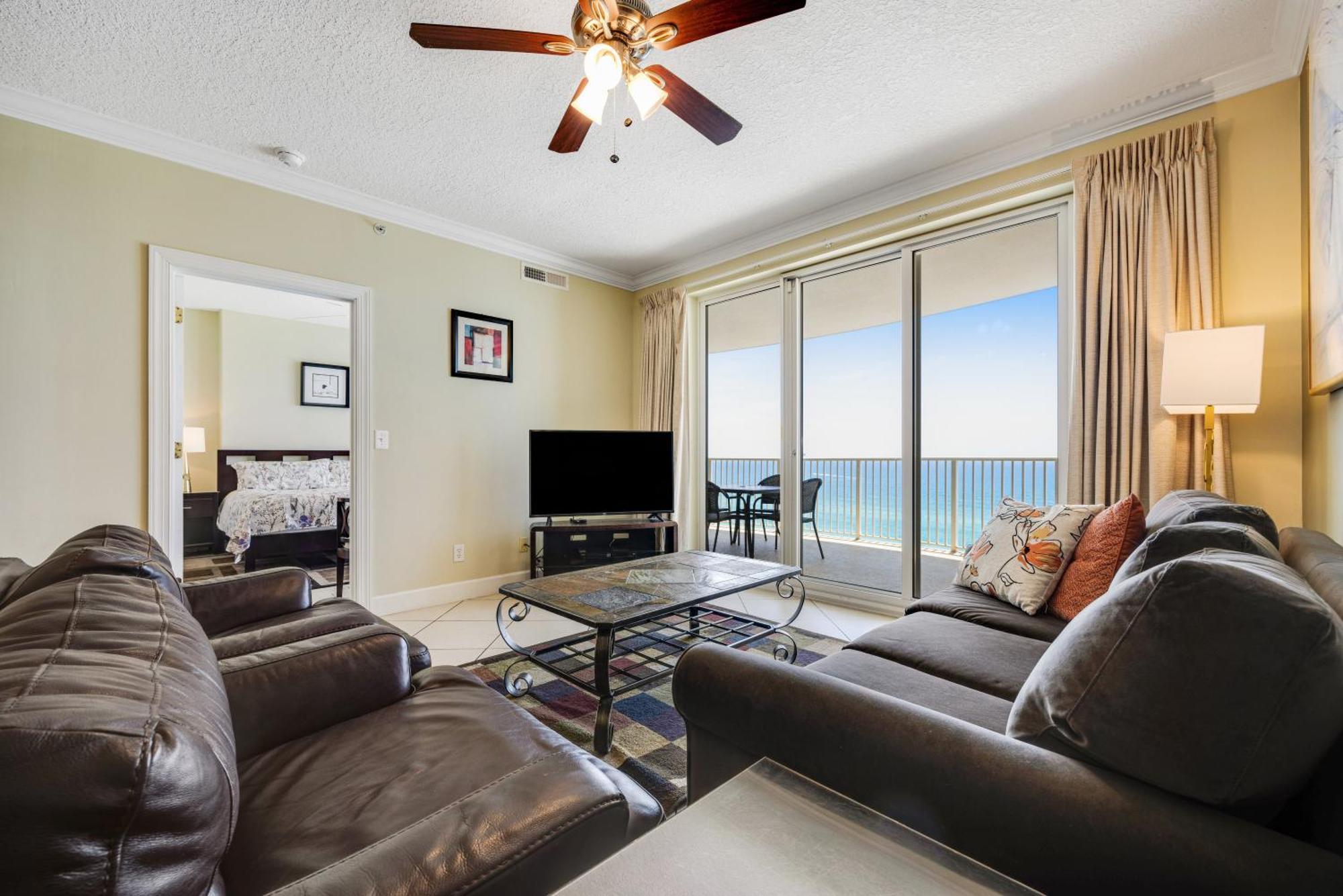 Parking Included-beachfront 2bd Ocean Villa! Gorgeous Amenities, Private Complex Holiday home *