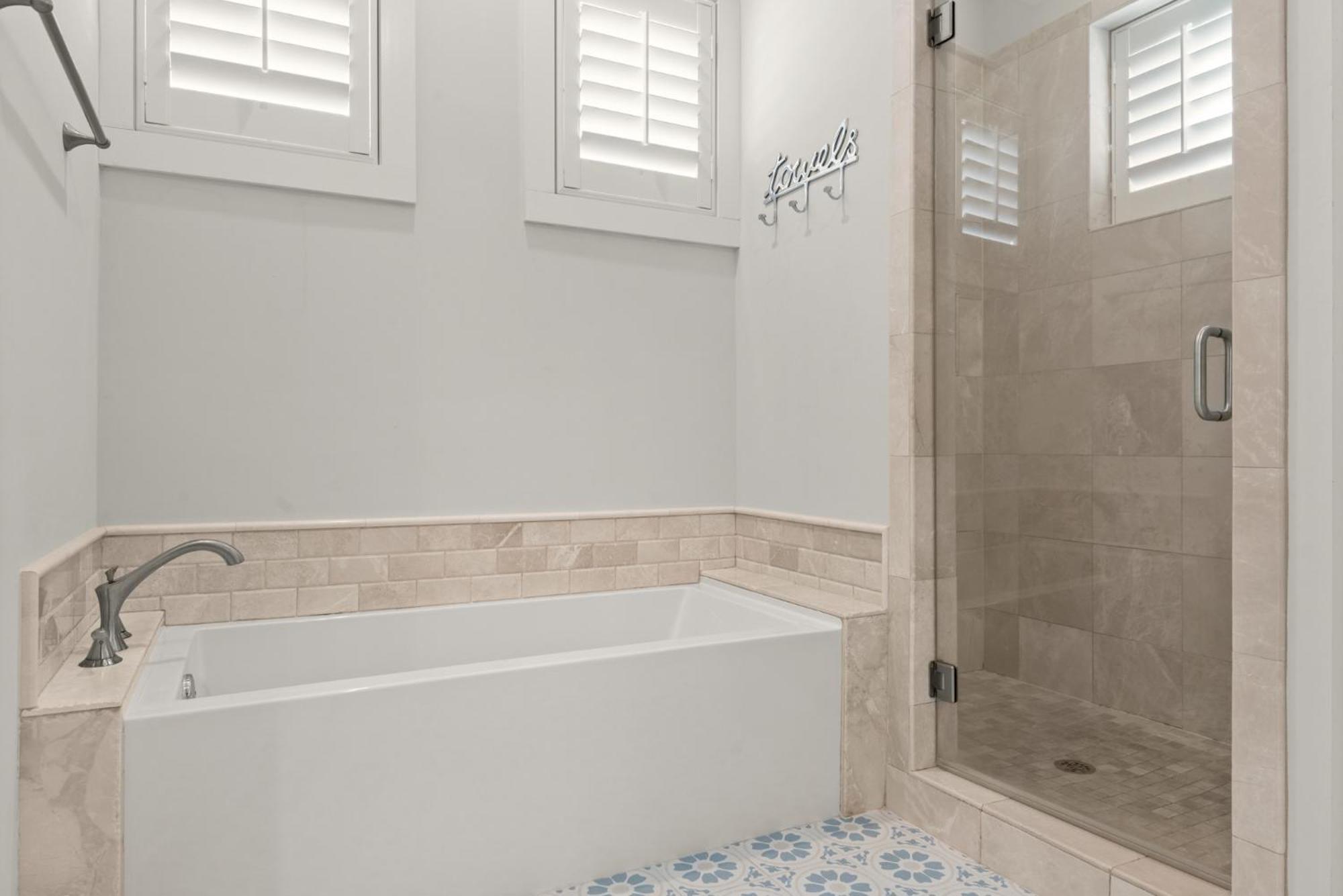 Holiday home Carefree Cottage: Beachside Retreat With Pool And Tram Access Panama City Beach