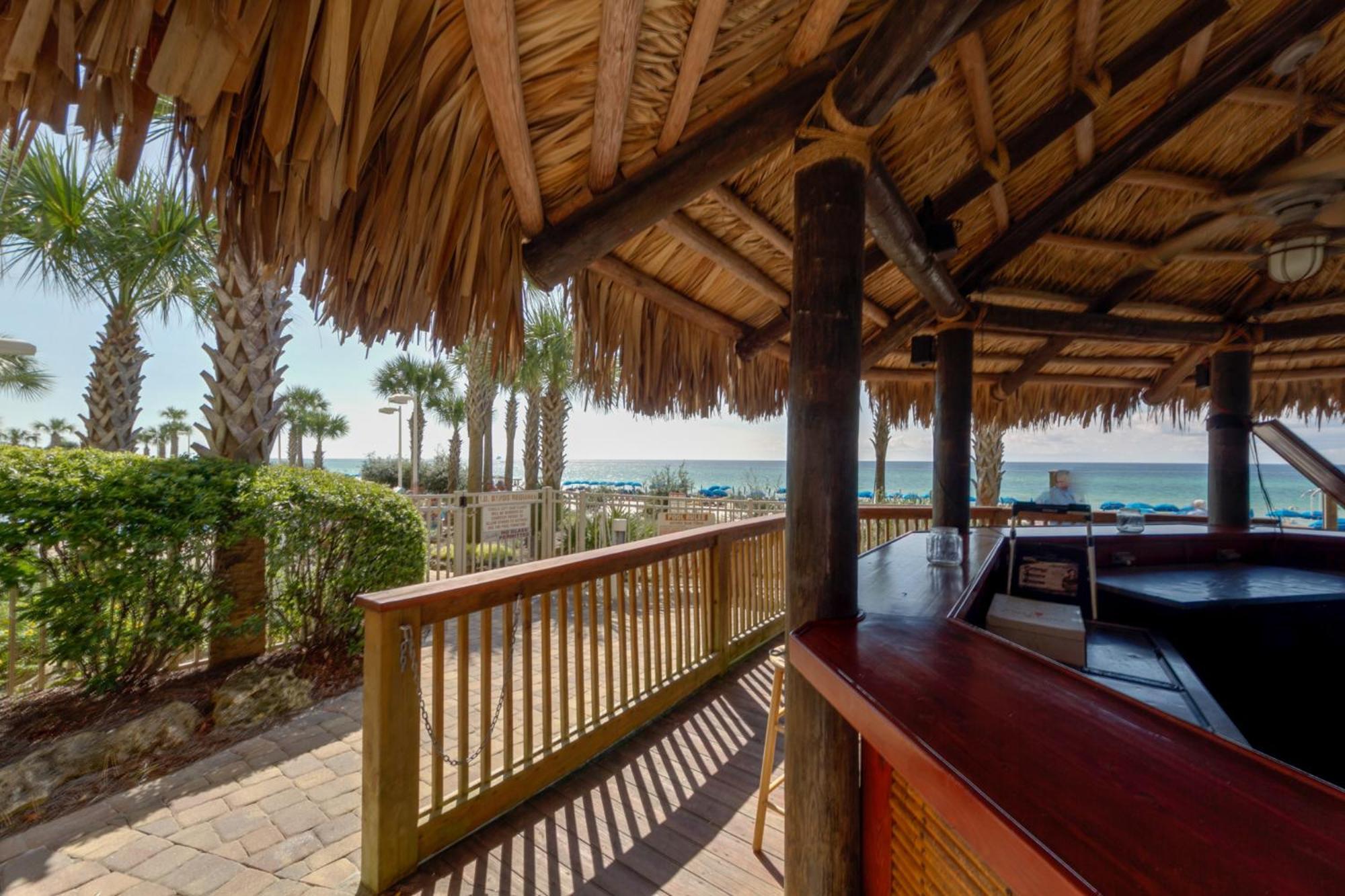 Right Across The Street From Pier Park! 2 Pools Overlooking Gulf!next To Pier Panama City Beach