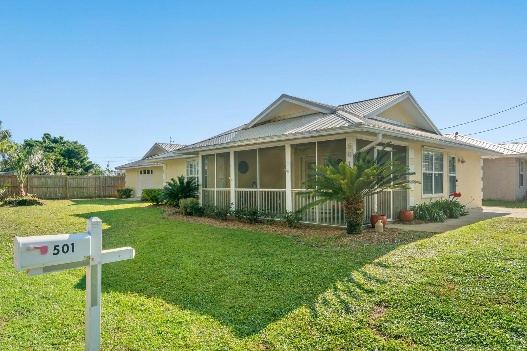 Contemporary / West End Pcb / Available Now! / Perfect For Family Panama City Beach