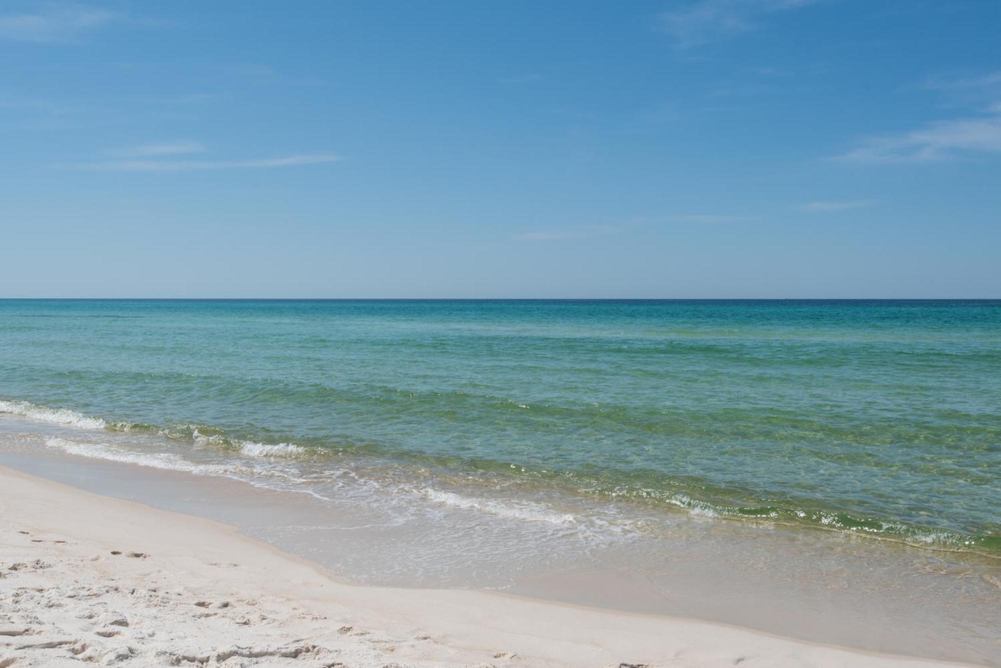 Ocean Reef 1106 - Lazy Daze