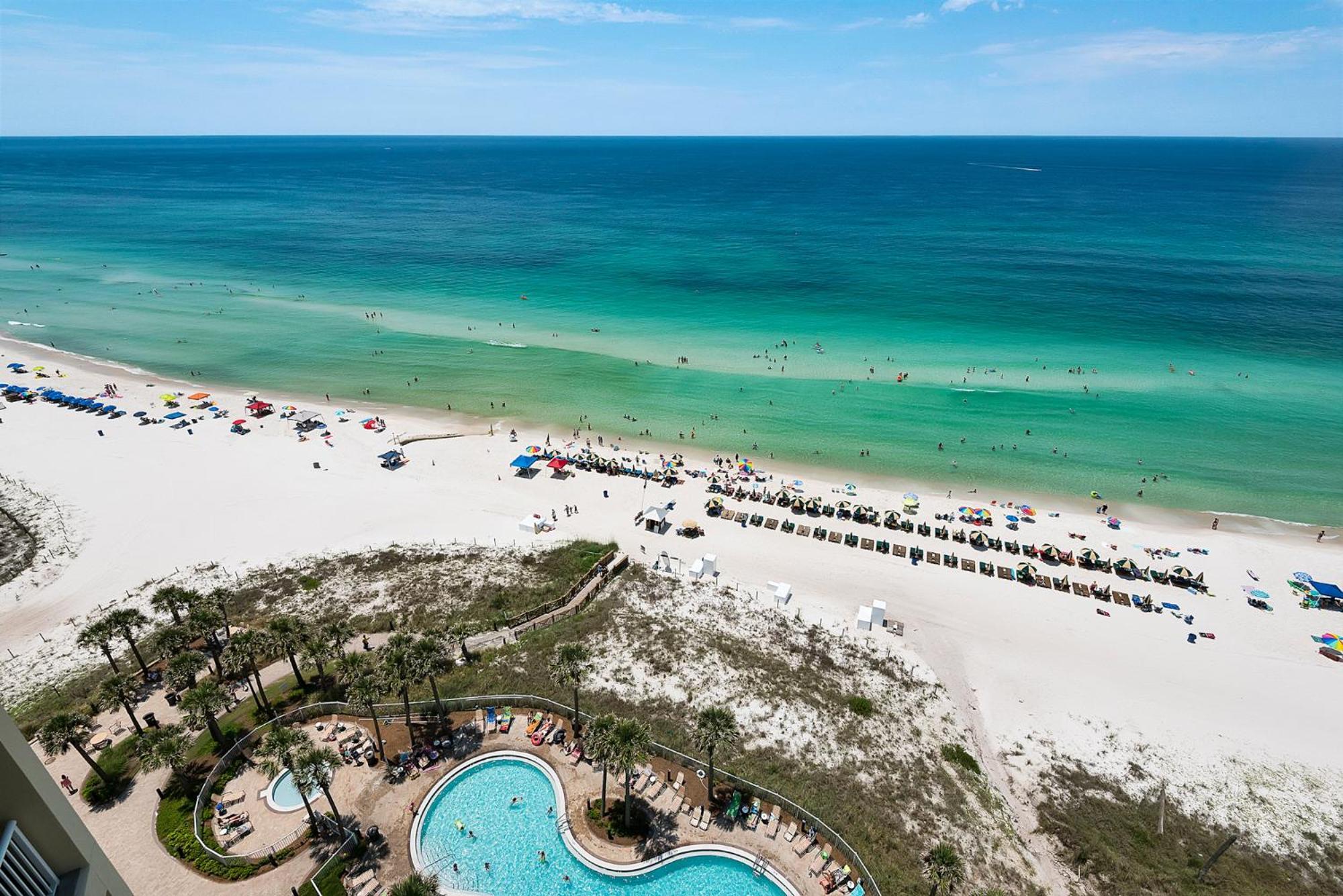Why Is The At Grand Panama! Rooftop Pool+tiki Bar