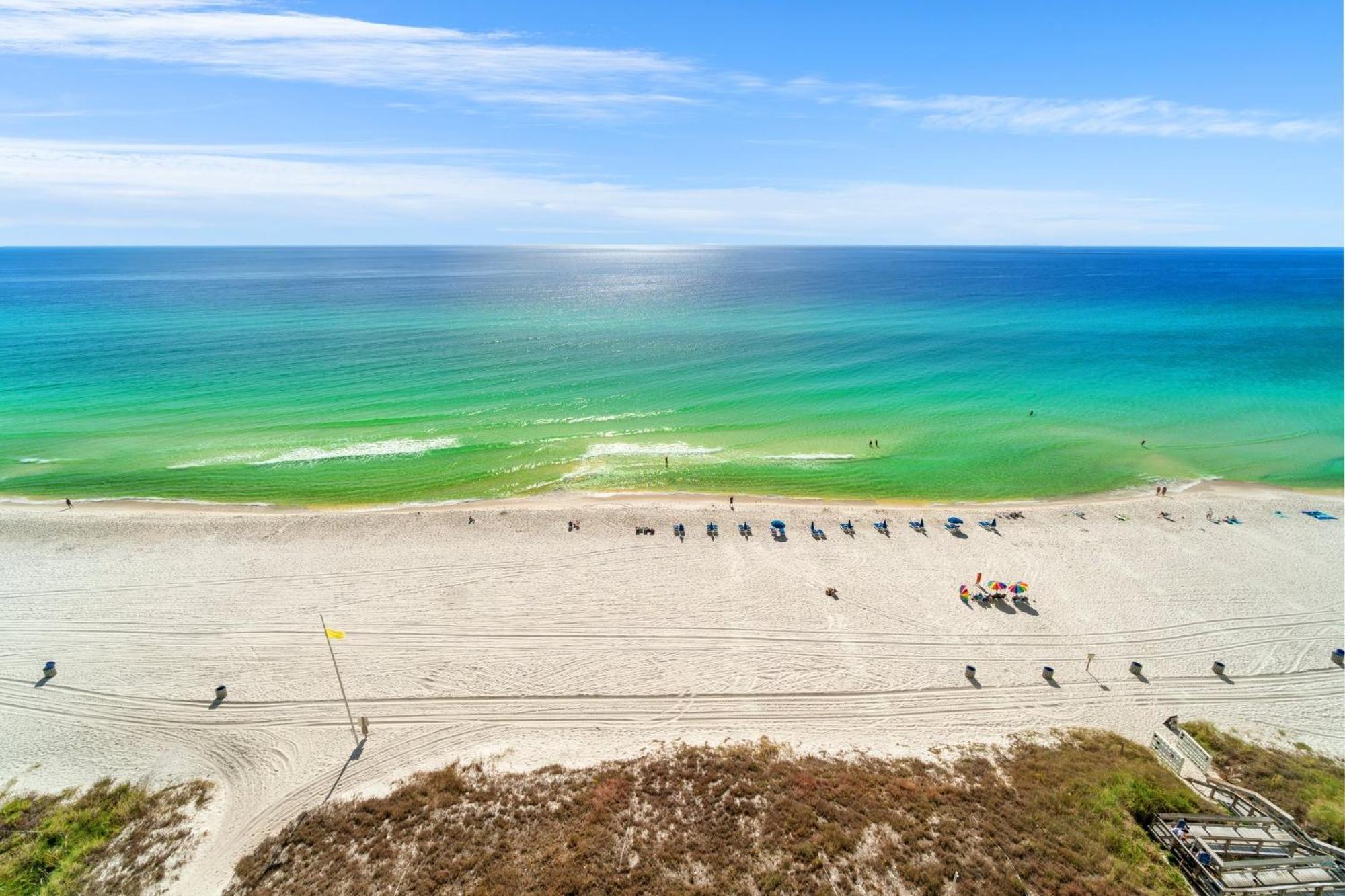 Luxury Beachfront W/ 2 Balconies! Sleeps 8! Walk To Pier Park! Holiday home Panama City Beach