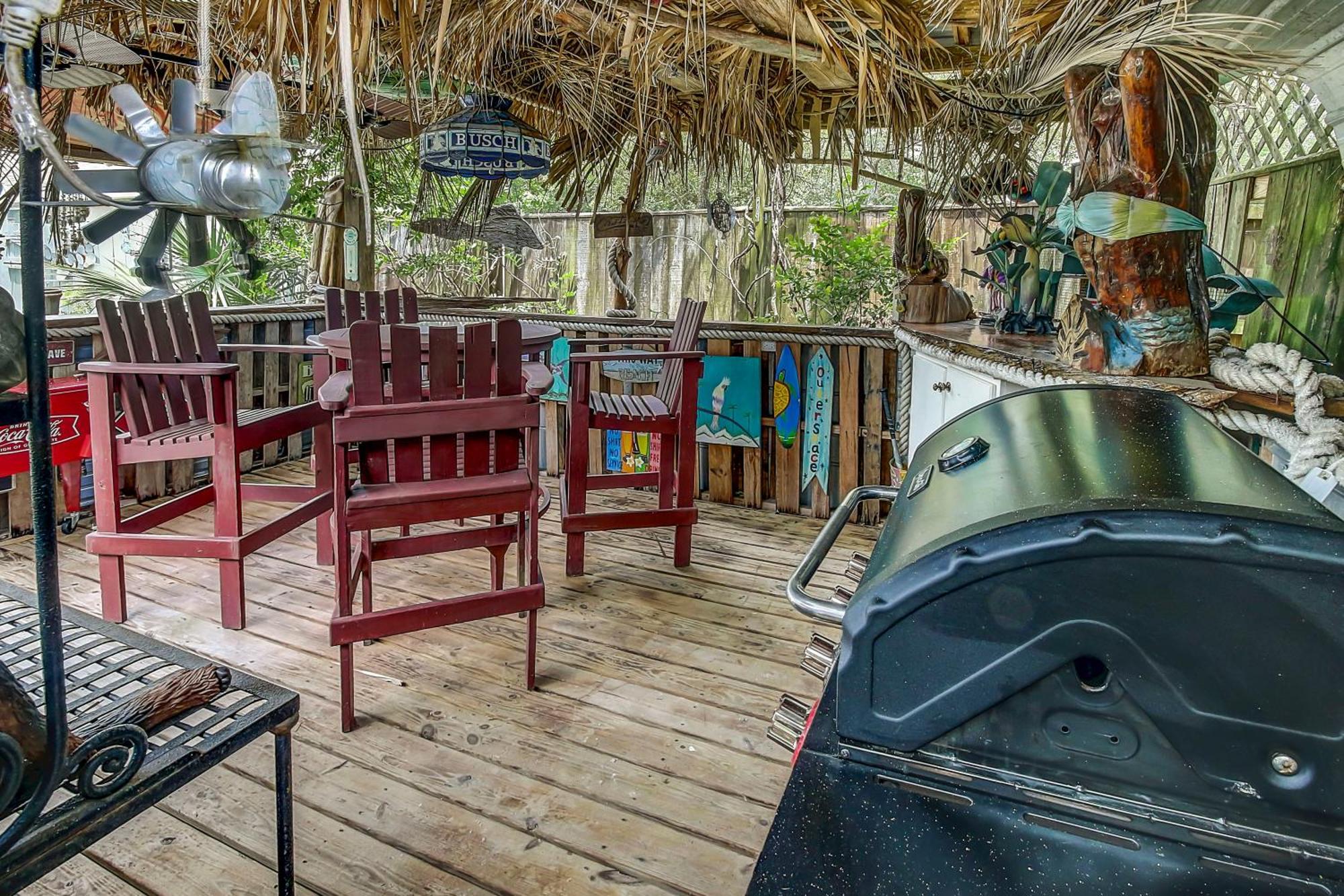 22517 Hilltop Ave - Shore Nuff Beachy *