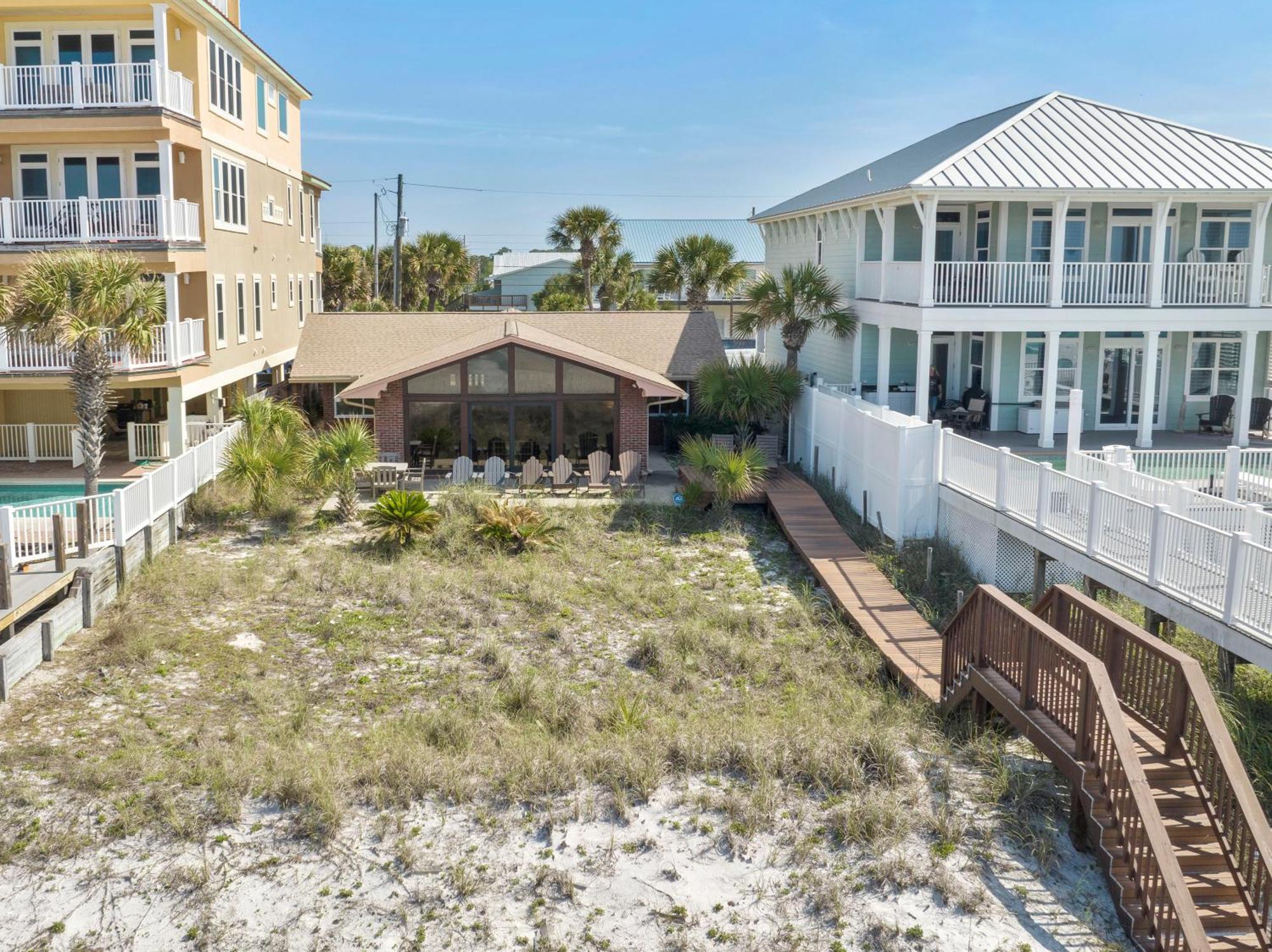 Holiday home Gulf Front 3bd/2ba With Private Access!