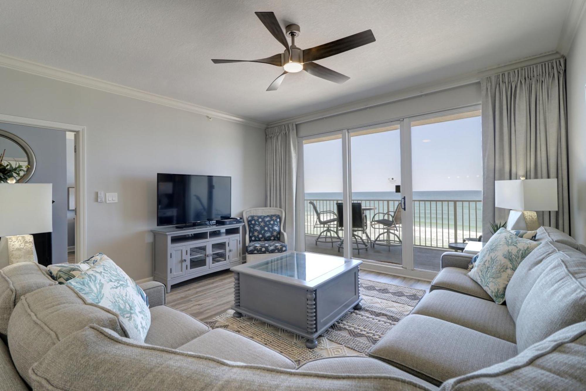 Holiday home Gulf Front Master Suite! Directly On The Beach! 3 Bedroom / 2 Ba! Sleeps 8! *