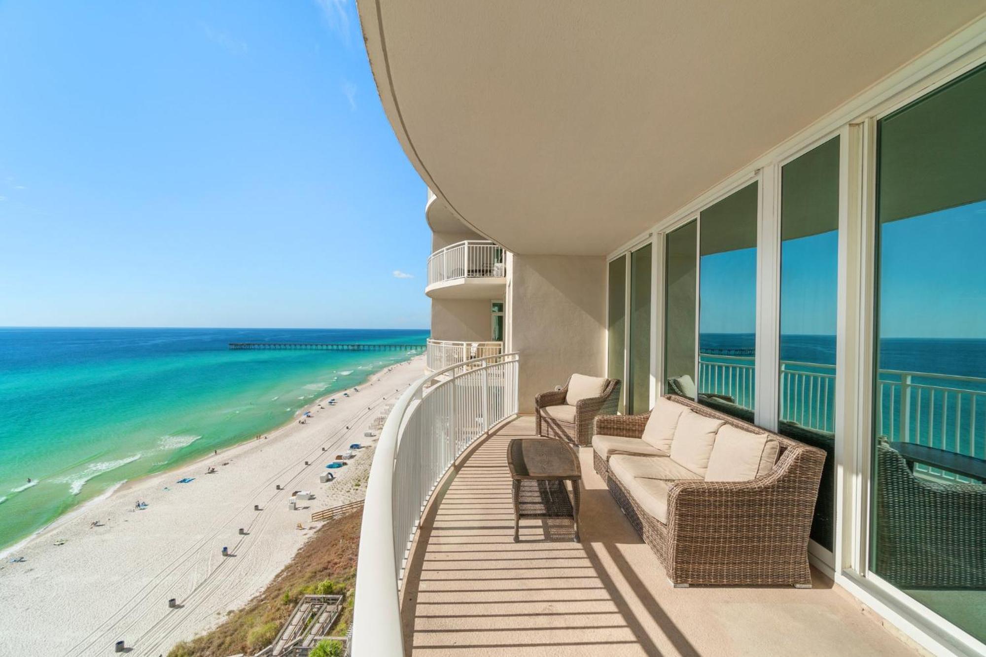Holiday home Luxury Beachfront W/ 2 Balconies! Sleeps 8! Walk To Pier Park!
