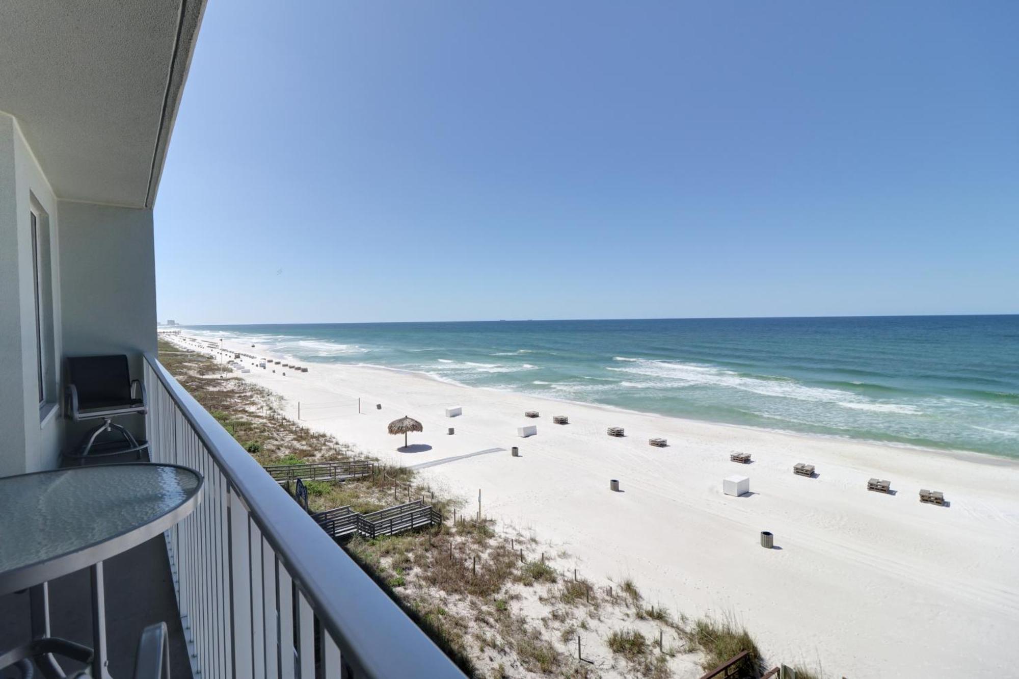 Gulf Front Master Suite! Directly On The Beach! 3 Bedroom / 2 Ba! Sleeps 8!