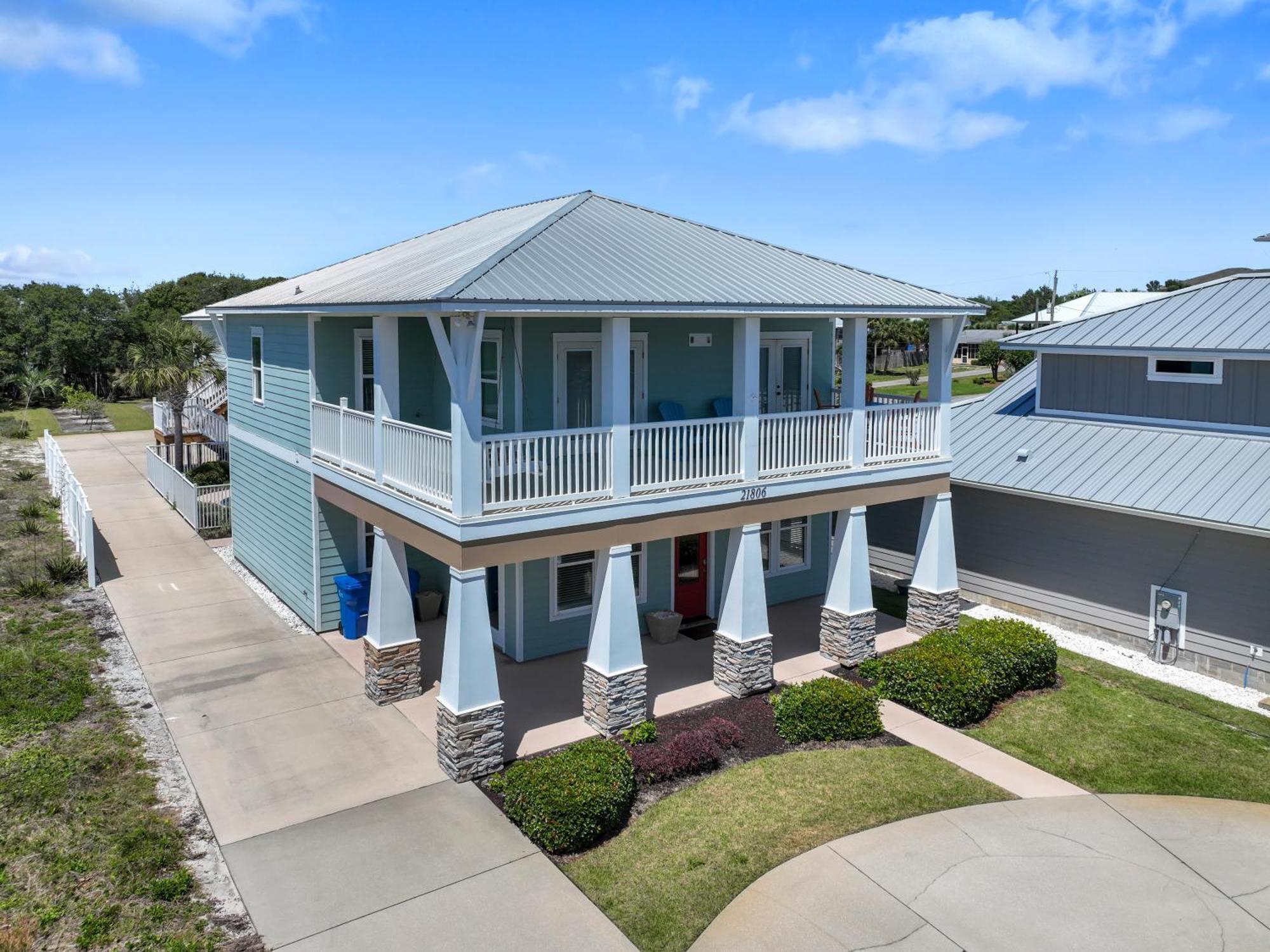 5 Bed, 5 Bath Home/only A 3 Minute Walk To The Beach! Sleeps 12 Holiday home Panama City Beach