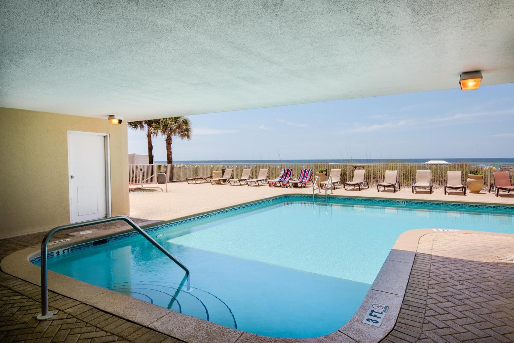 Holiday home Large Balcony! Gulf Front Master Suite! Many Amenities On-site! *
