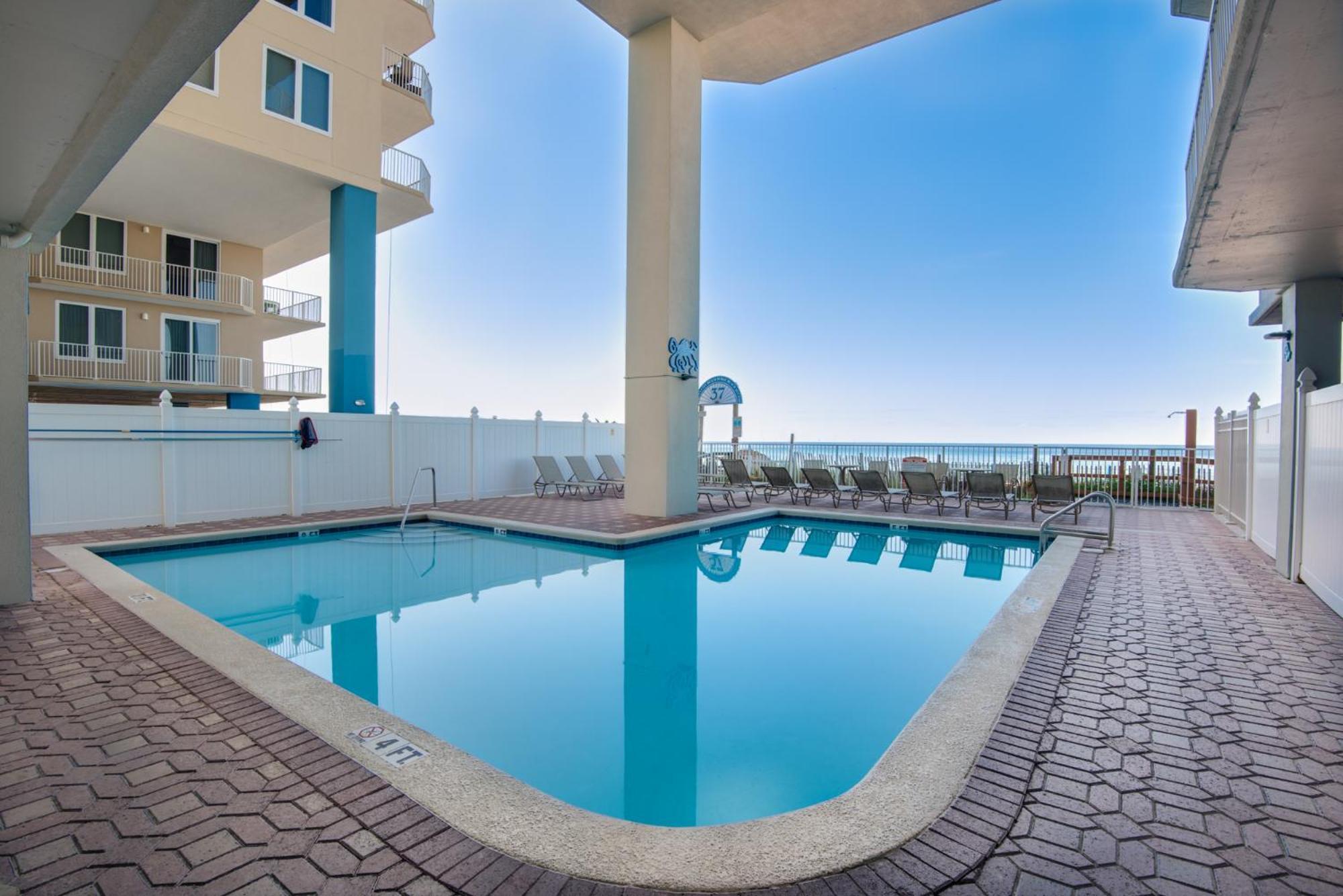 Holiday home Gulf Front Master Suite! Directly On The Beach! 3 Bedroom / 2 Ba! Sleeps 8!