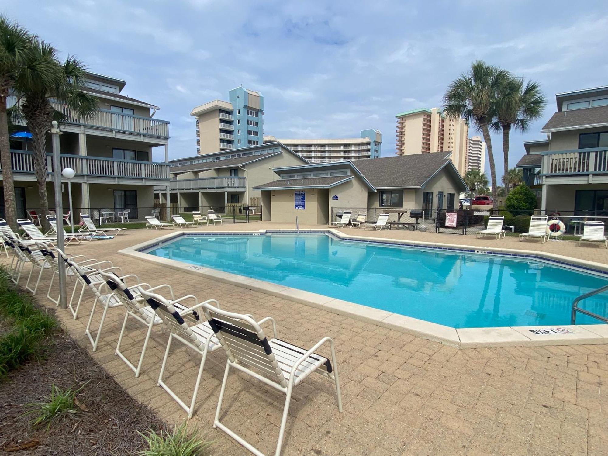 Holiday home Sunswept 202