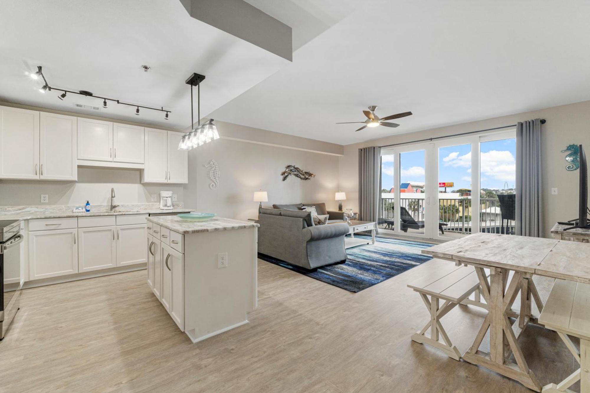 Lakeview Luxury At Laketown Wharf #235 By Nautical Holiday home Panama City Beach
