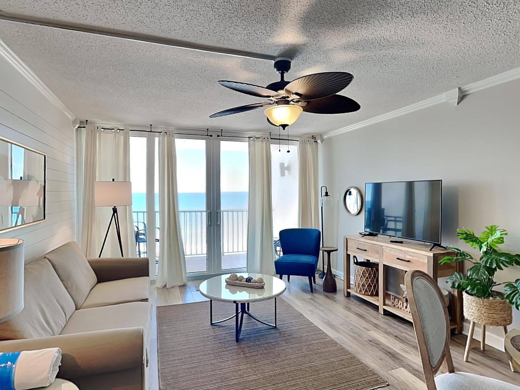 Edgewater Leeward 605