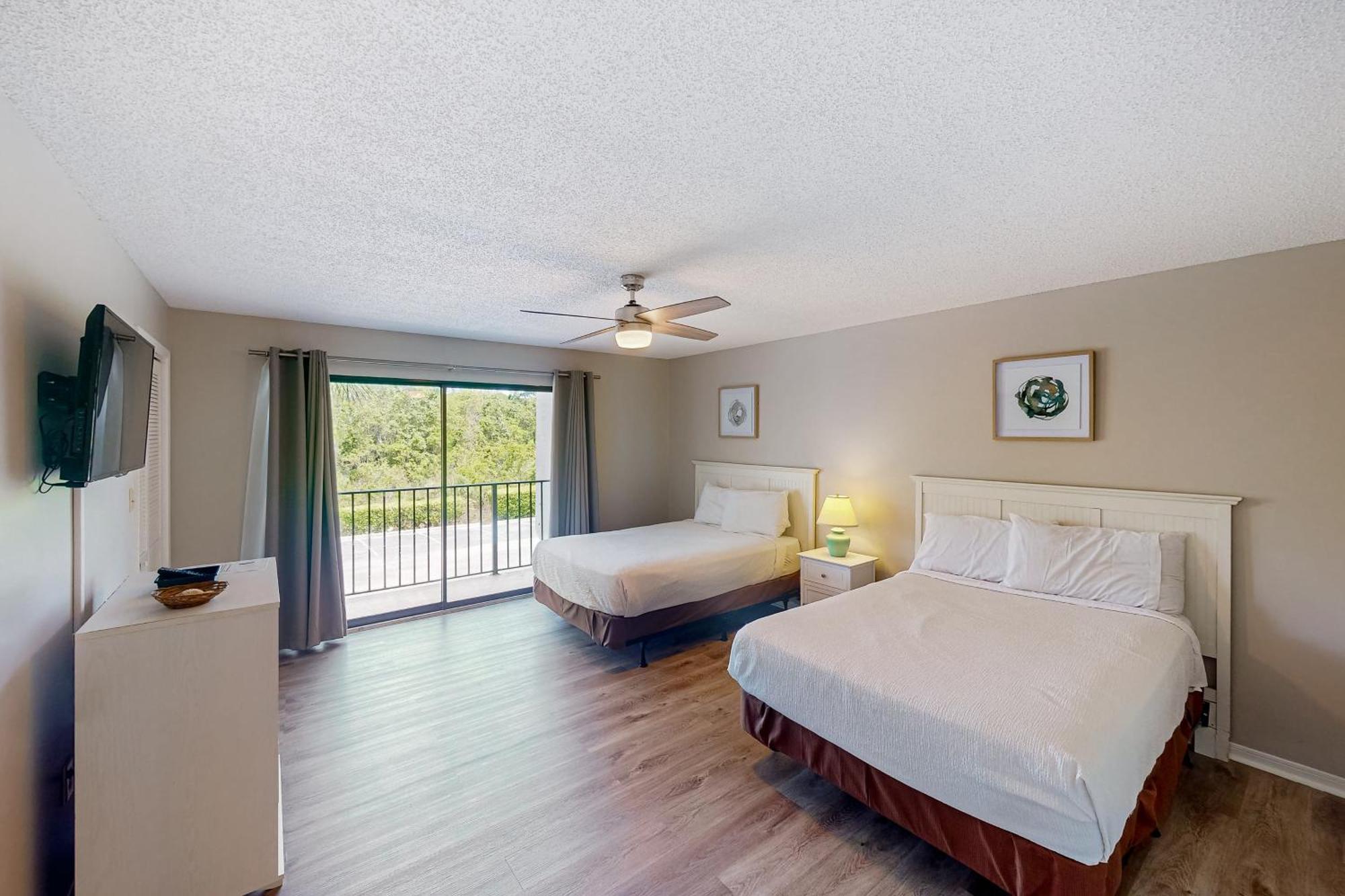 Edgewater Golf #3309 Apartment