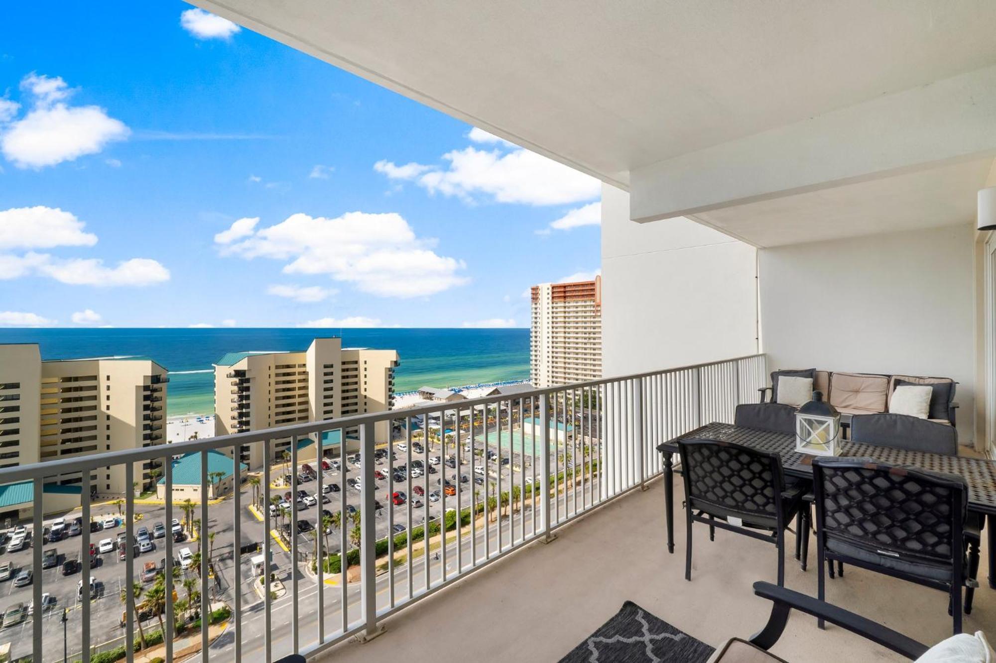 Laketown Wharf #1411 By Nautical
