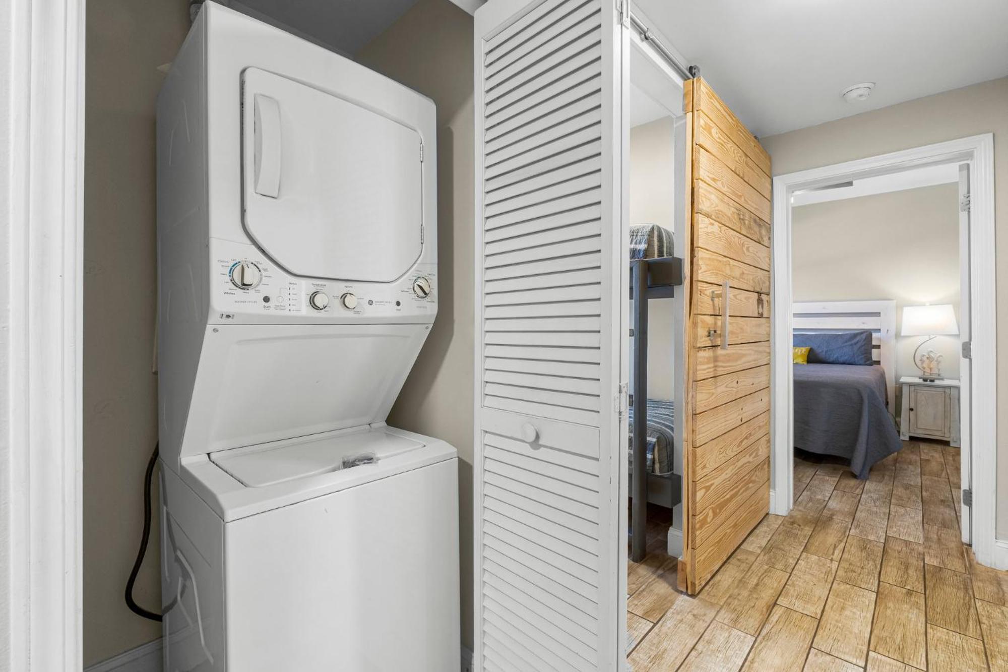 Laketown Wharf #1411 By Nautical Holiday home