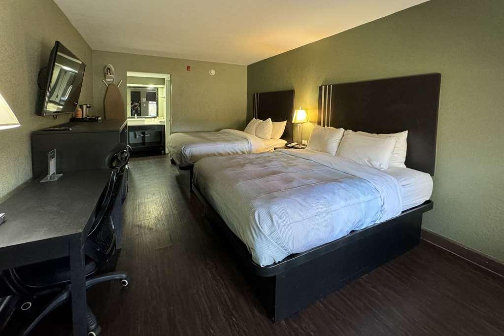 Quality Inn & Suites Near Panama City Beach Hotel Panama City Beach