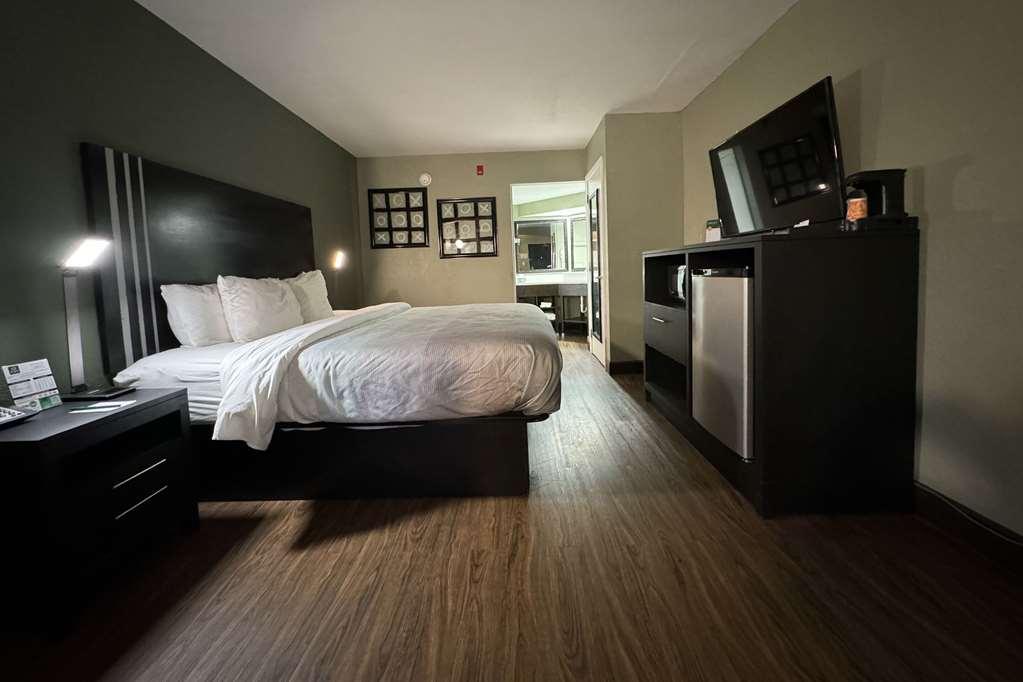 Hotel Quality Inn & Suites Near Panama City Beach