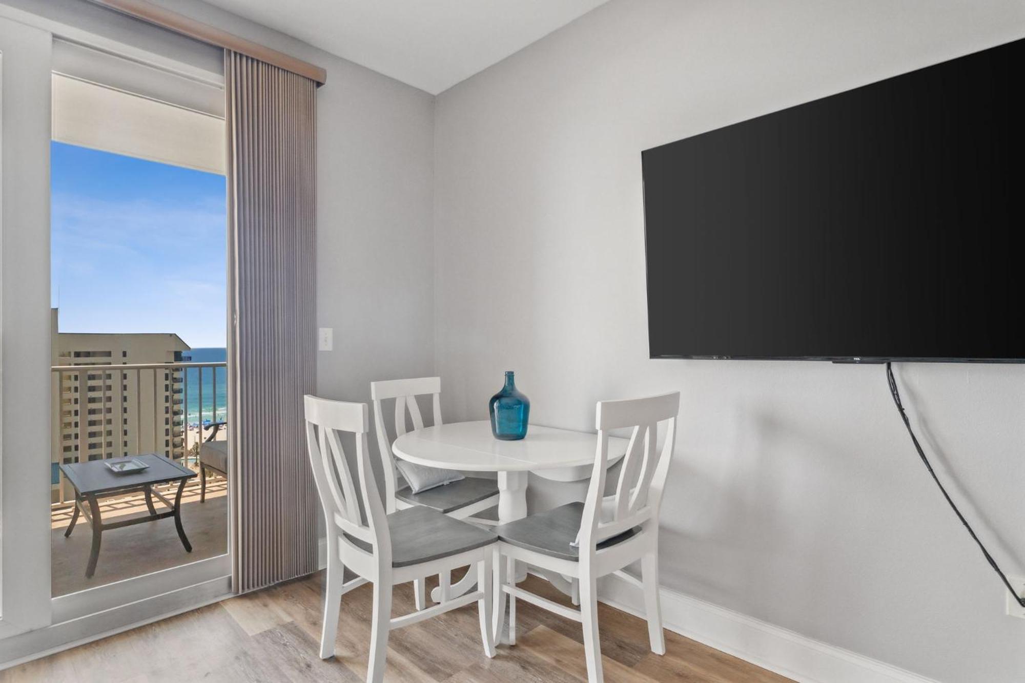 Laketown Wharf #1018 By Nautical Holiday home