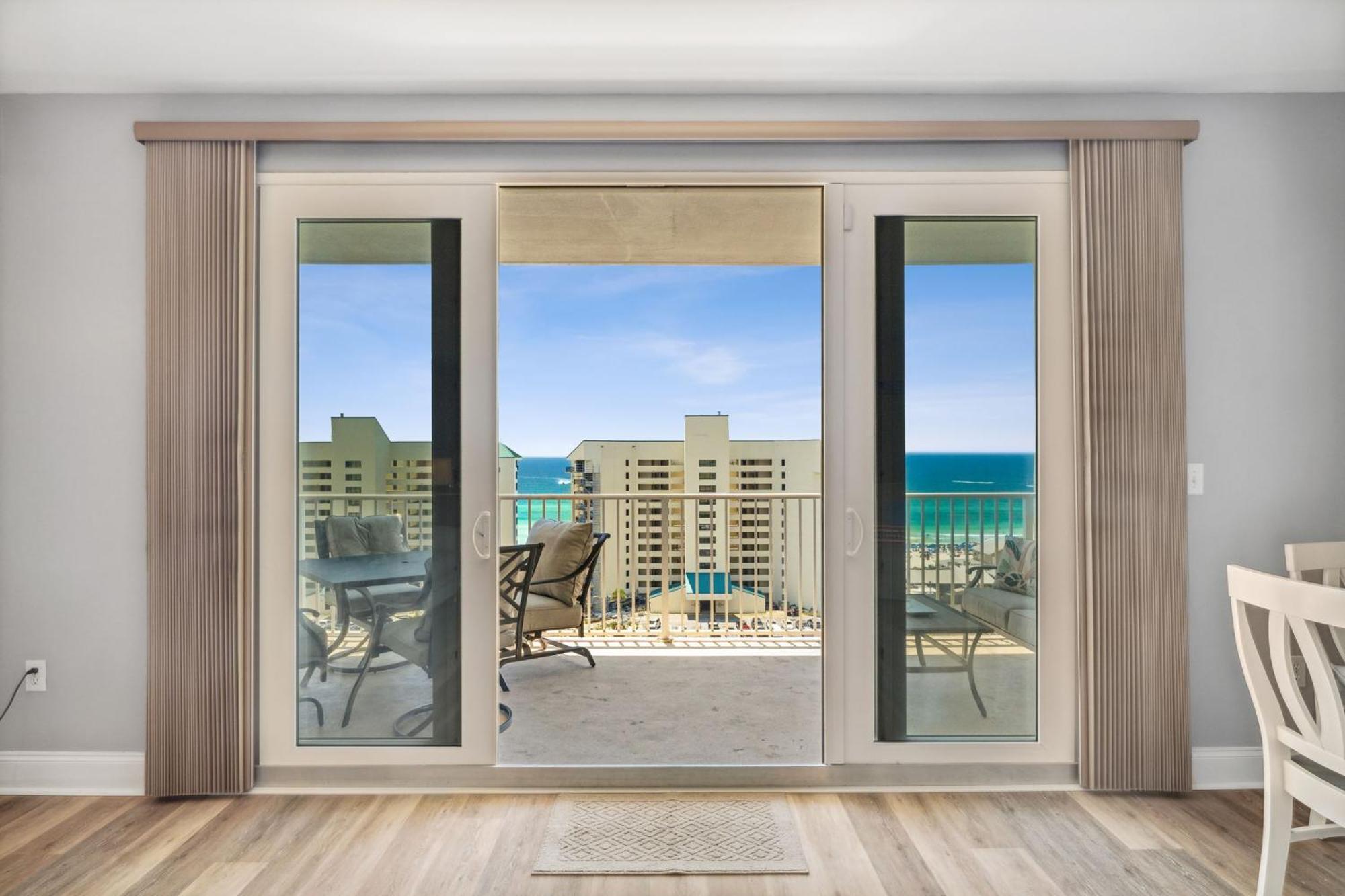 Laketown Wharf #1018 By Nautical Holiday home *