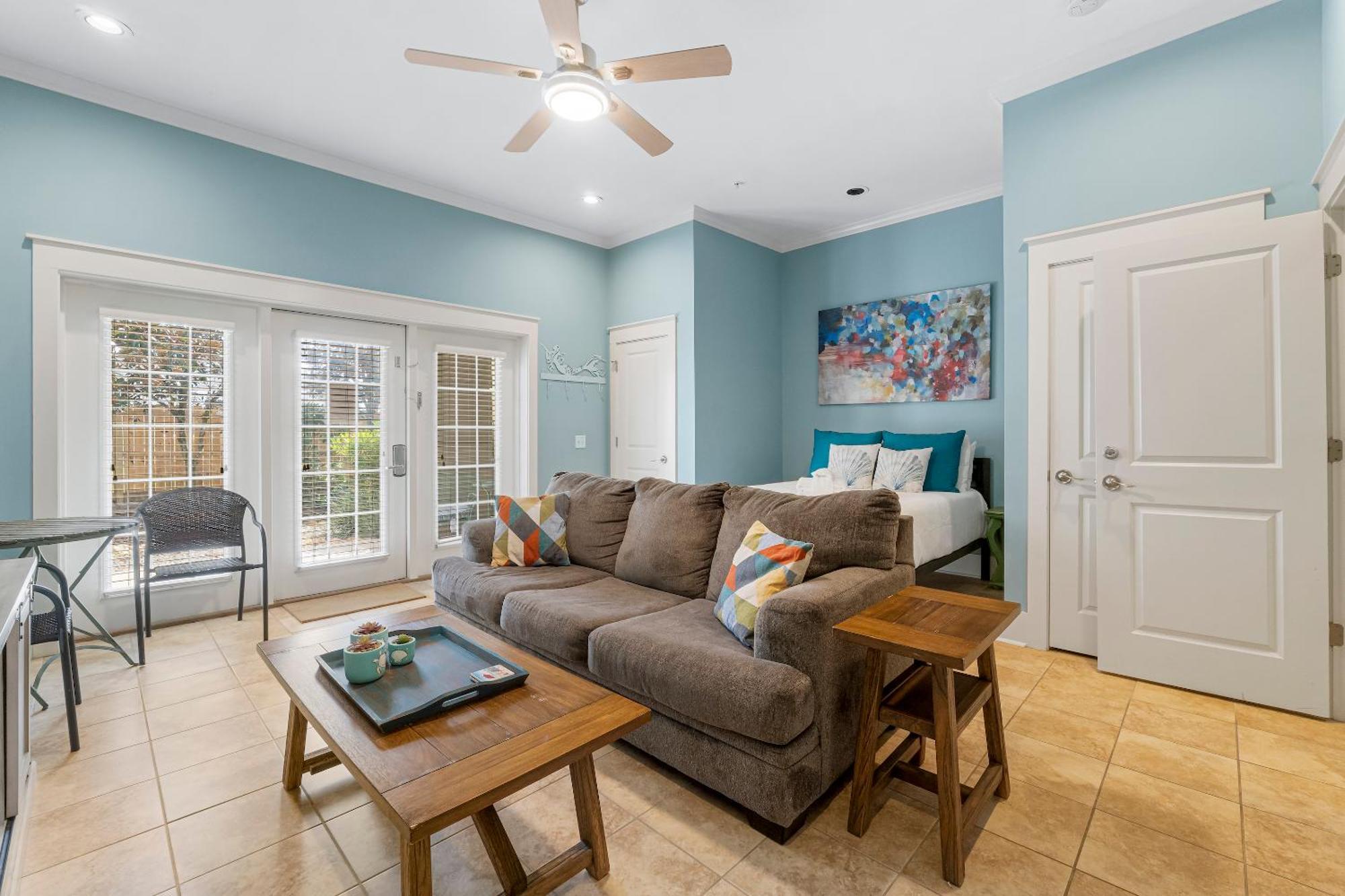 Please House By Panhandle Getaways Holiday home