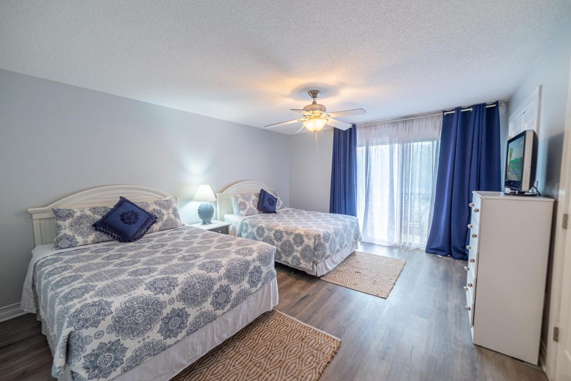 Edgewater 1104 'sandy Feet Retreat' Holiday home