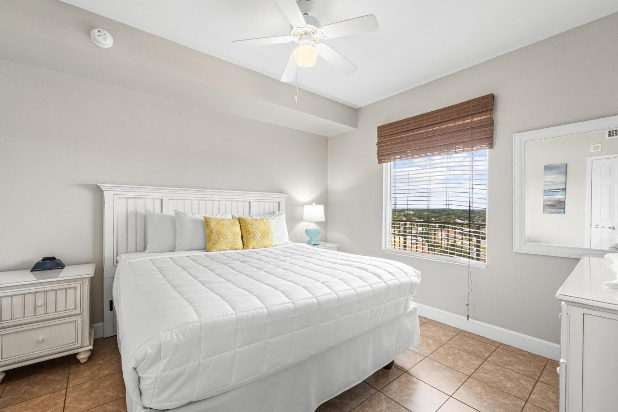 Tidewater #1110 By Book That Holiday home
