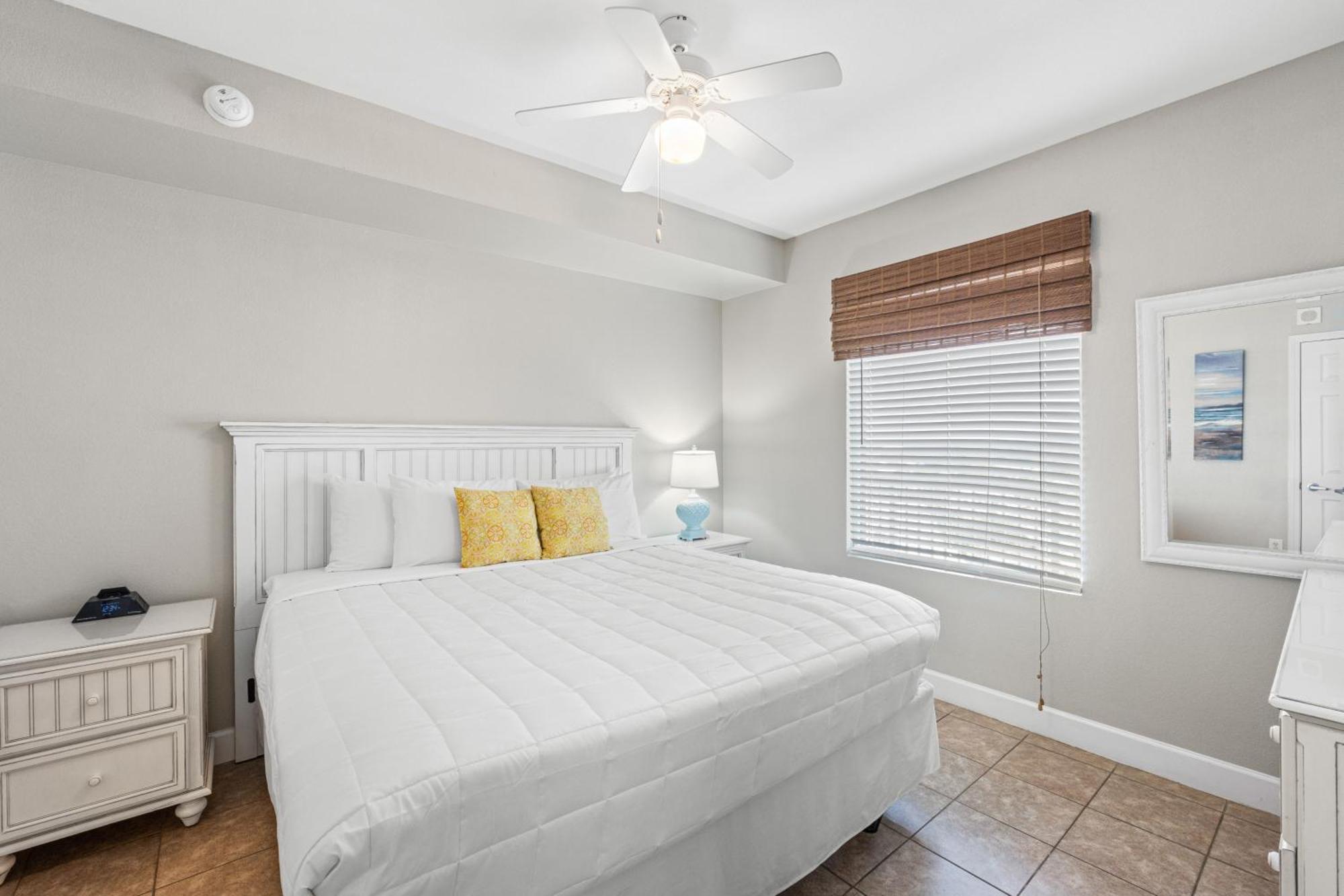 Holiday home Tidewater #1110 By Book That *