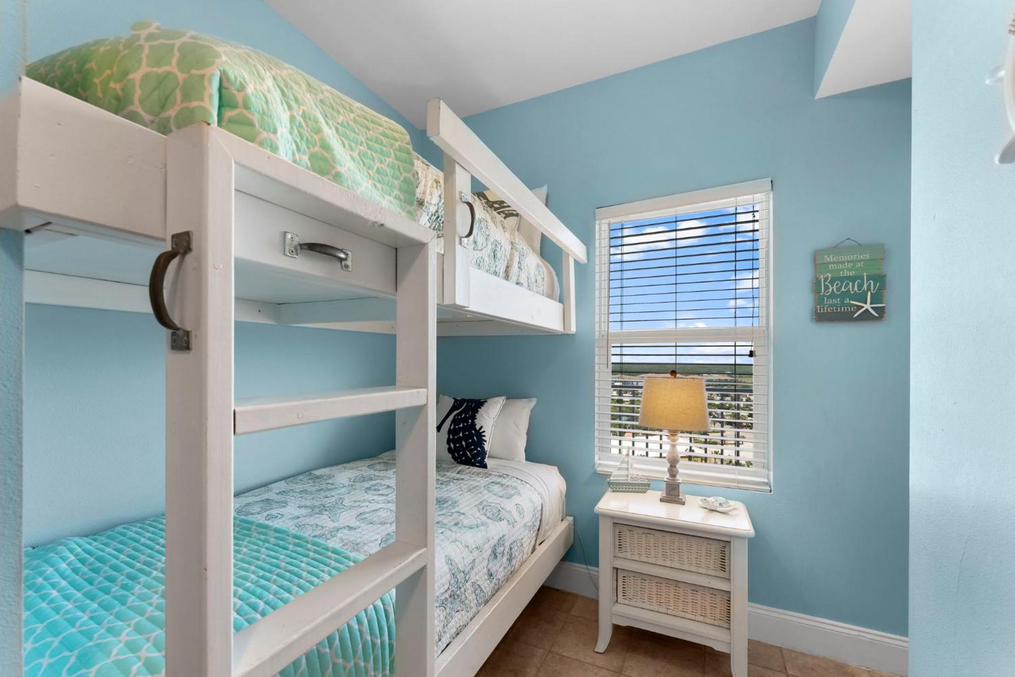 Holiday home Sapphire Sea At Laketown Wharf #1122 By Nautical Vacation Panama City Beach