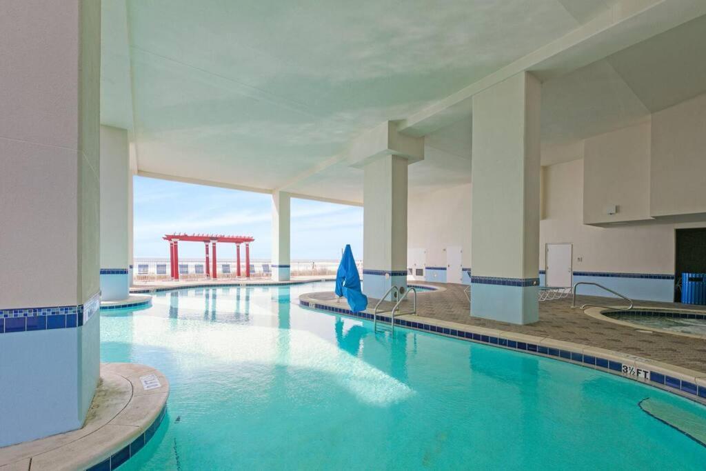 Beachfront #1112 At Majestic