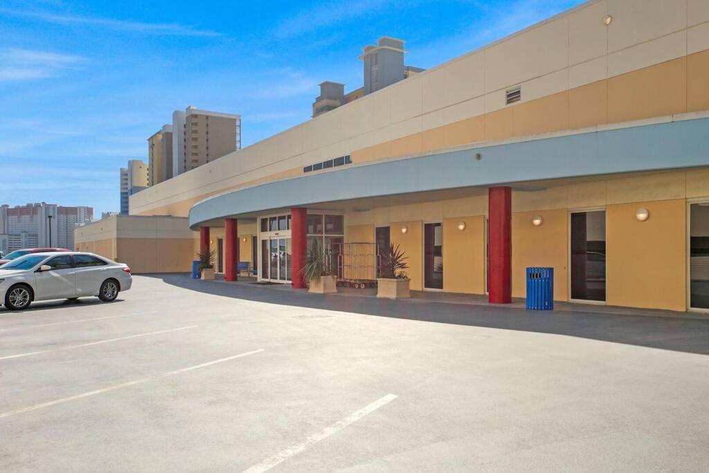 Apartment Beachfront #1112 At Majestic Panama City Beach