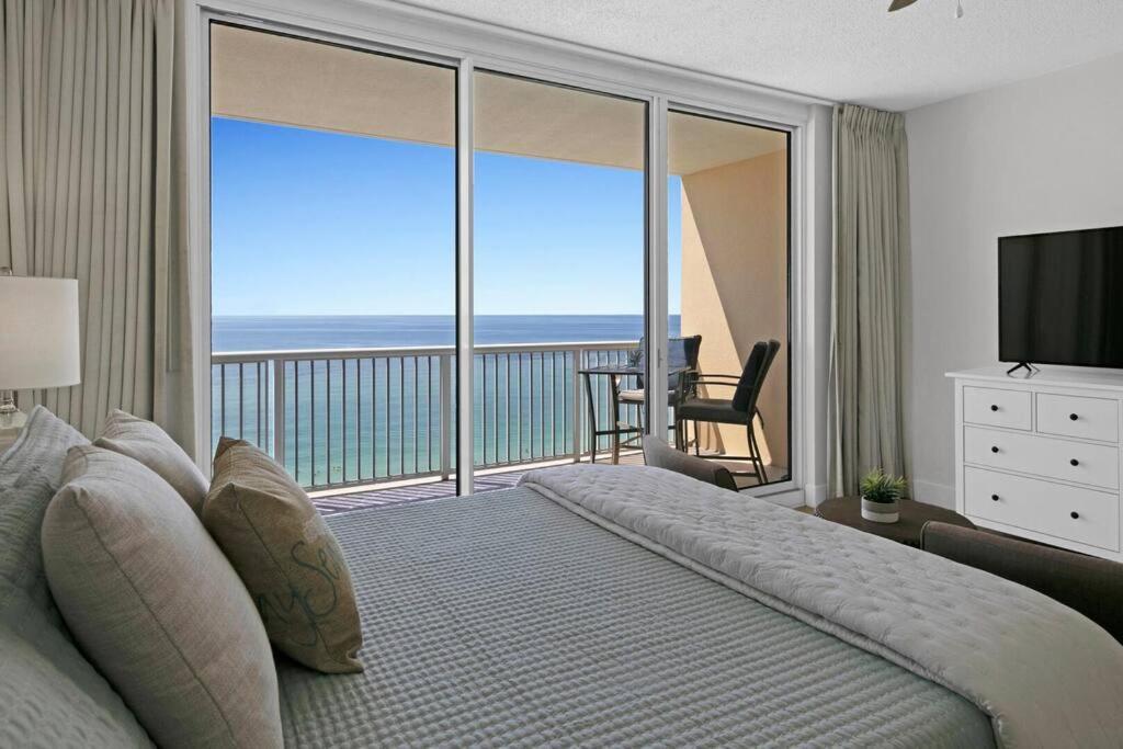 Apartment Beachfront #1112 At Majestic
