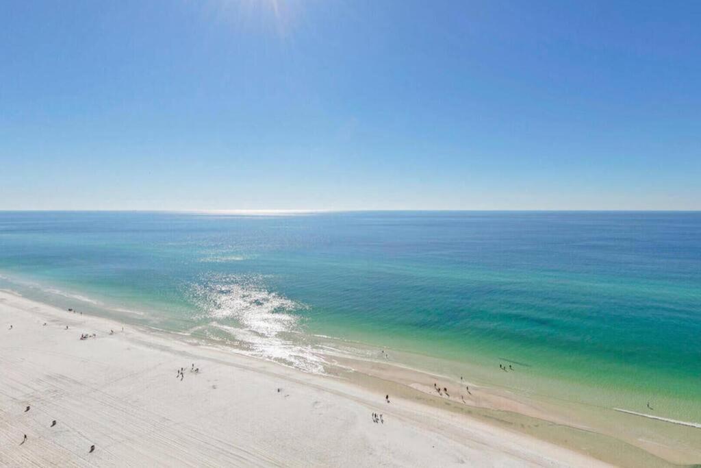 Apartment Beachfront #1112 At Majestic *