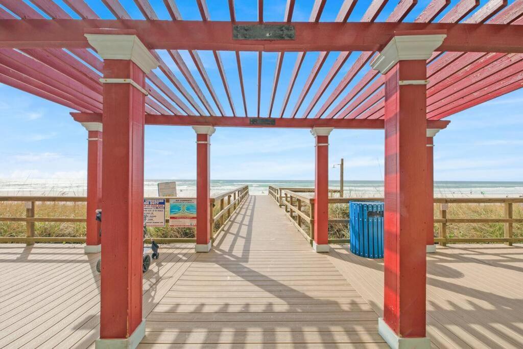 Apartment Beachfront #1112 At Majestic Panama City Beach