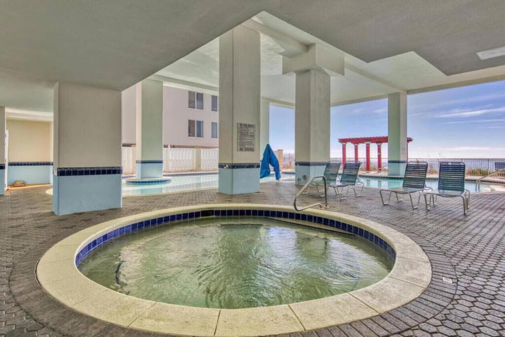 Beachfront #906 At Majestic Apartment *