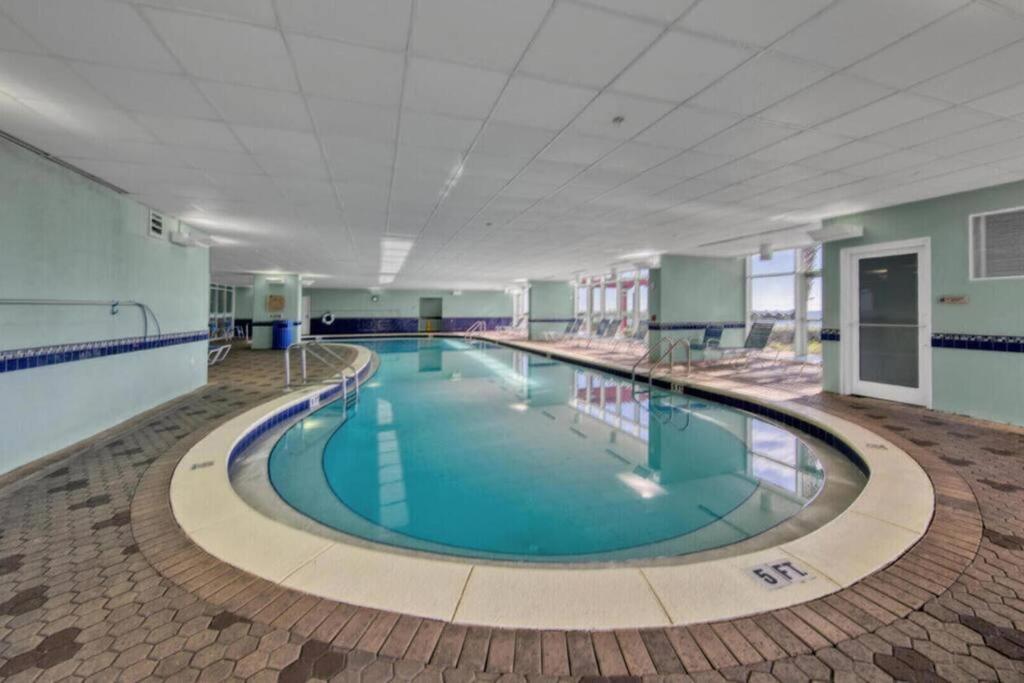 Beachfront #906 At Majestic Apartment *