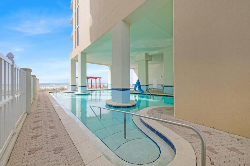 Apartment Beachfront #906 At Majestic *