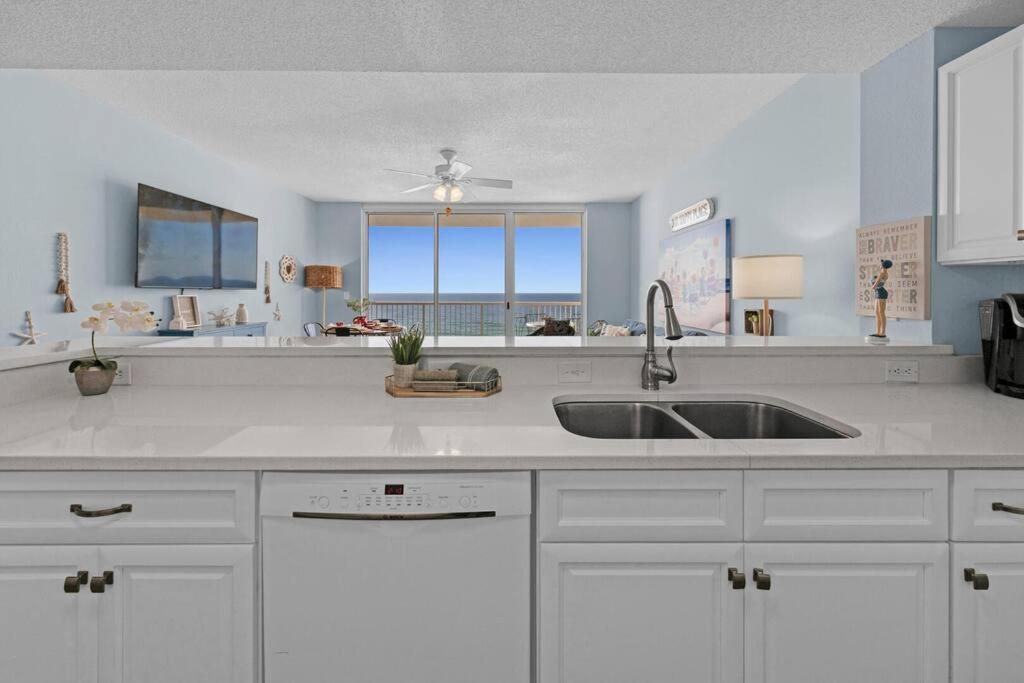 Beachfront #906 At Majestic *
